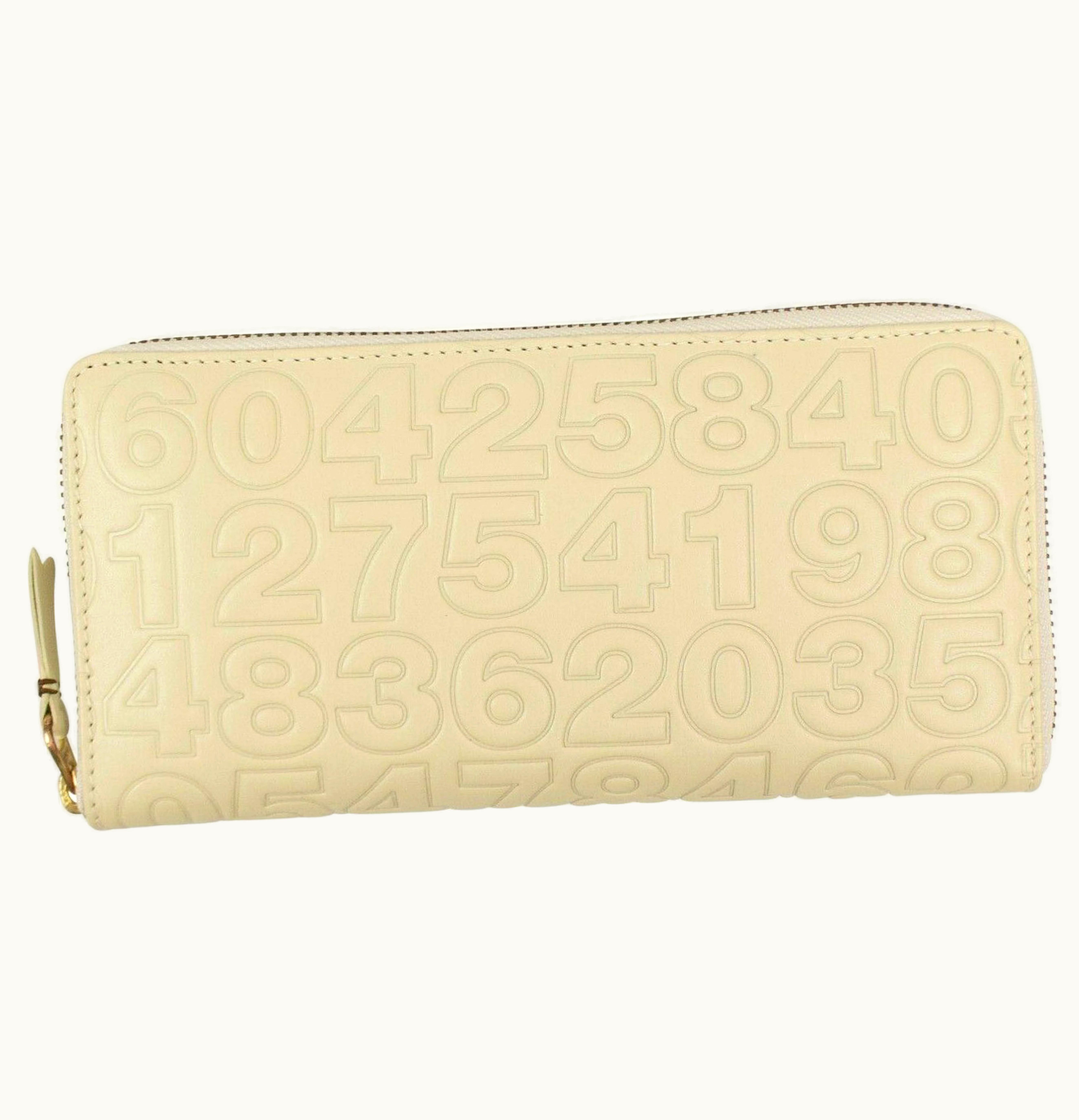 Comme Des Garçons Comme des Garcons SA110ED Wallet Number Embossed Off White