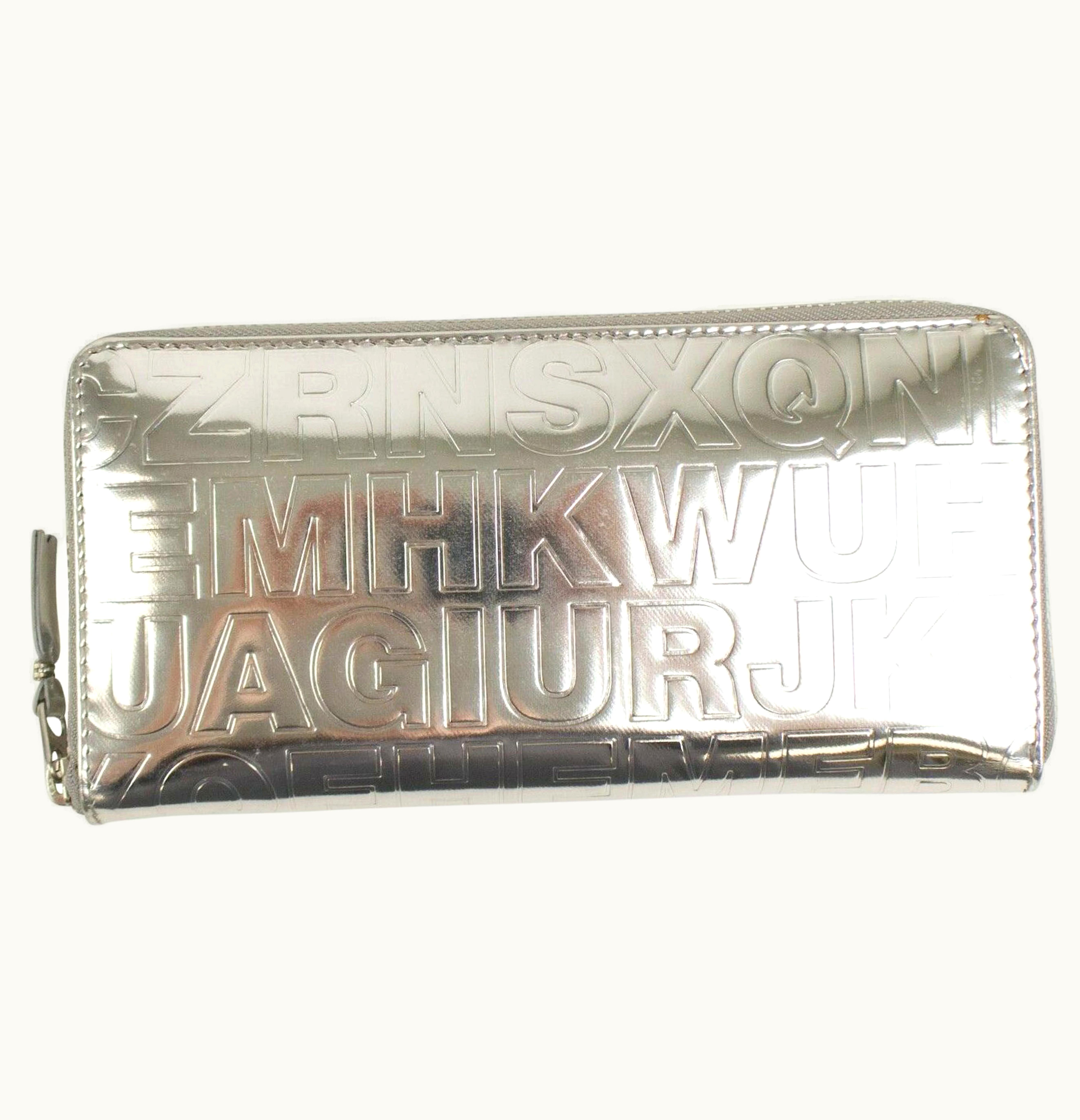 Comme Des Garçons Comme des Garcons SA011ESC Wallet Letter Embossed Silver