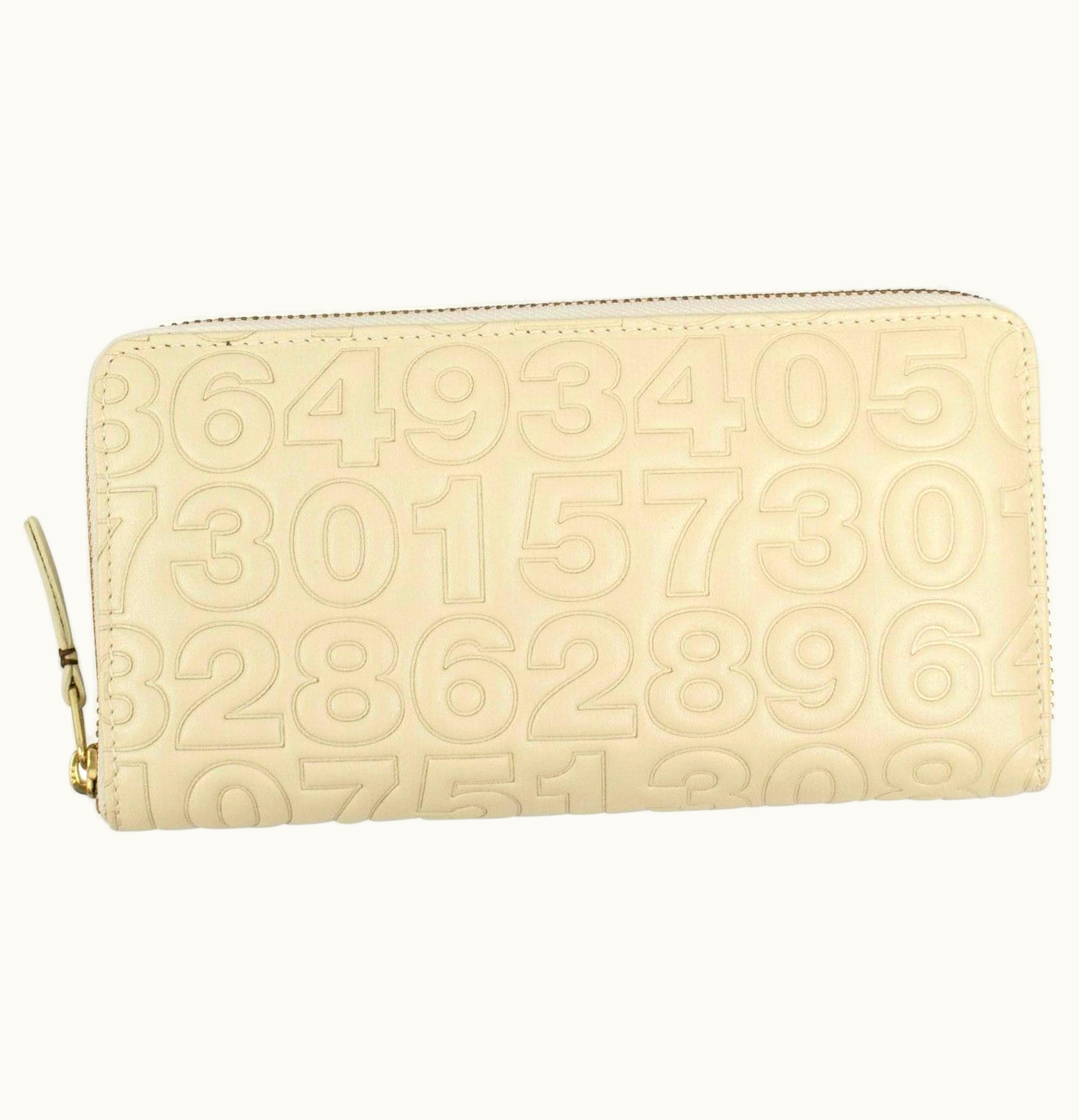 Comme Des Garçons Comme des Garcons SA010ED Wallet Number Embossed Off White