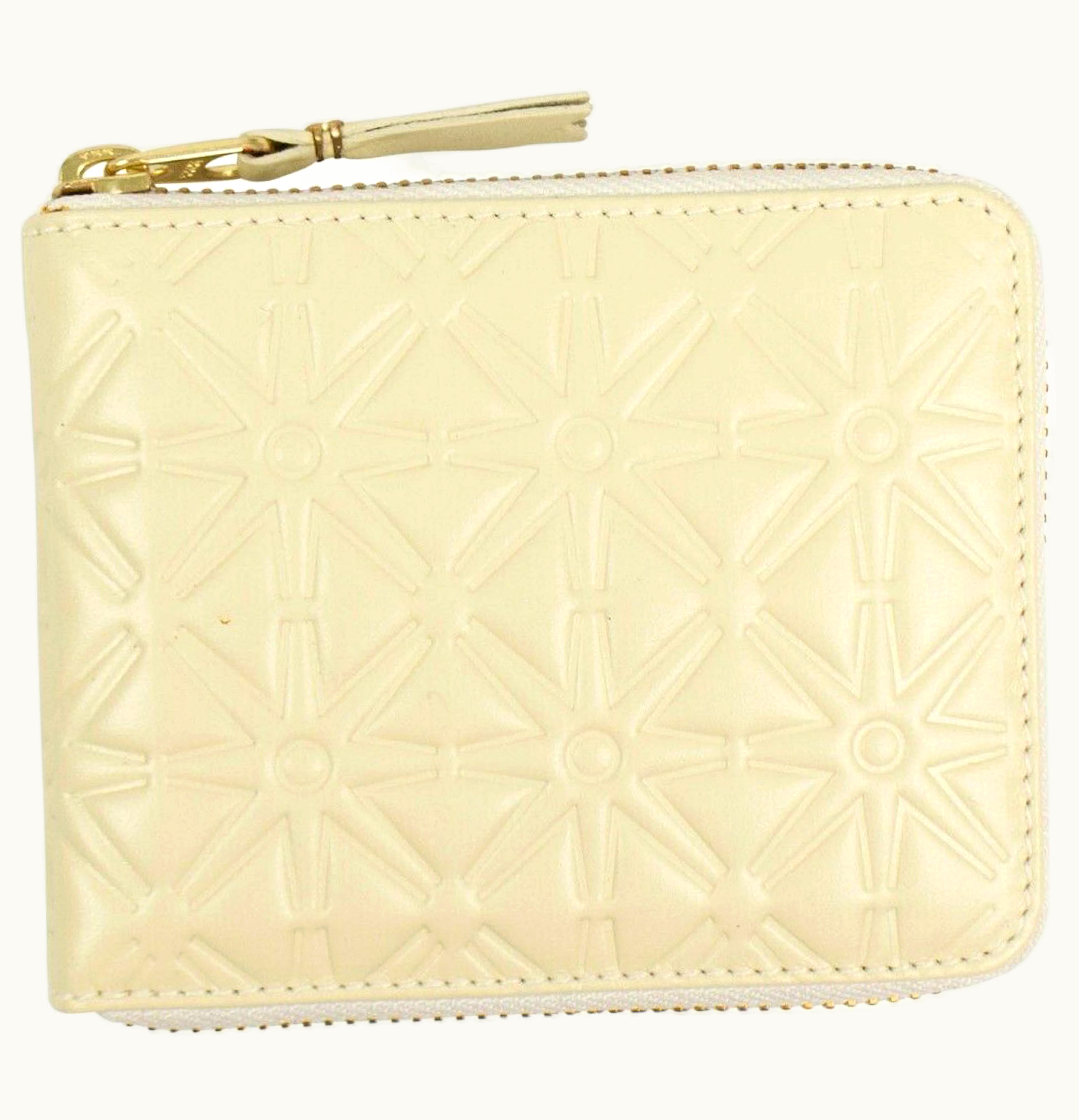 Comme Des Garçons Comme des Garcons SA710EA Wallet Embossed A Off White