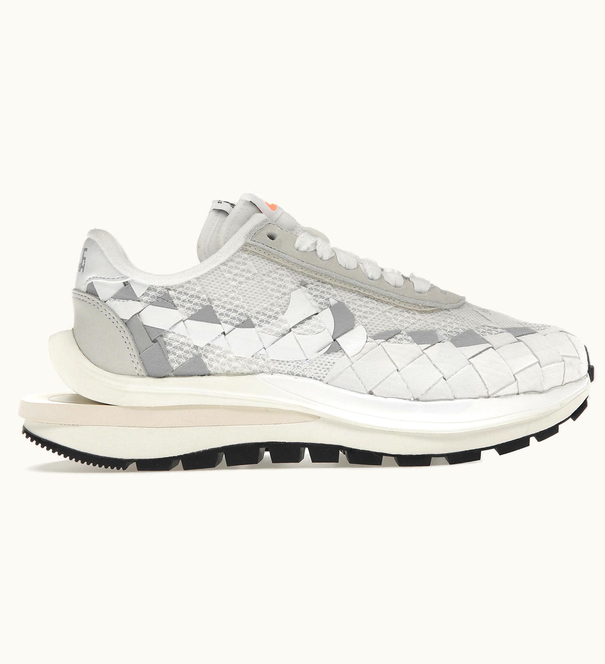 Nike Nike Vaporwaffle Woven Sacai Jean Paul Gaultier White