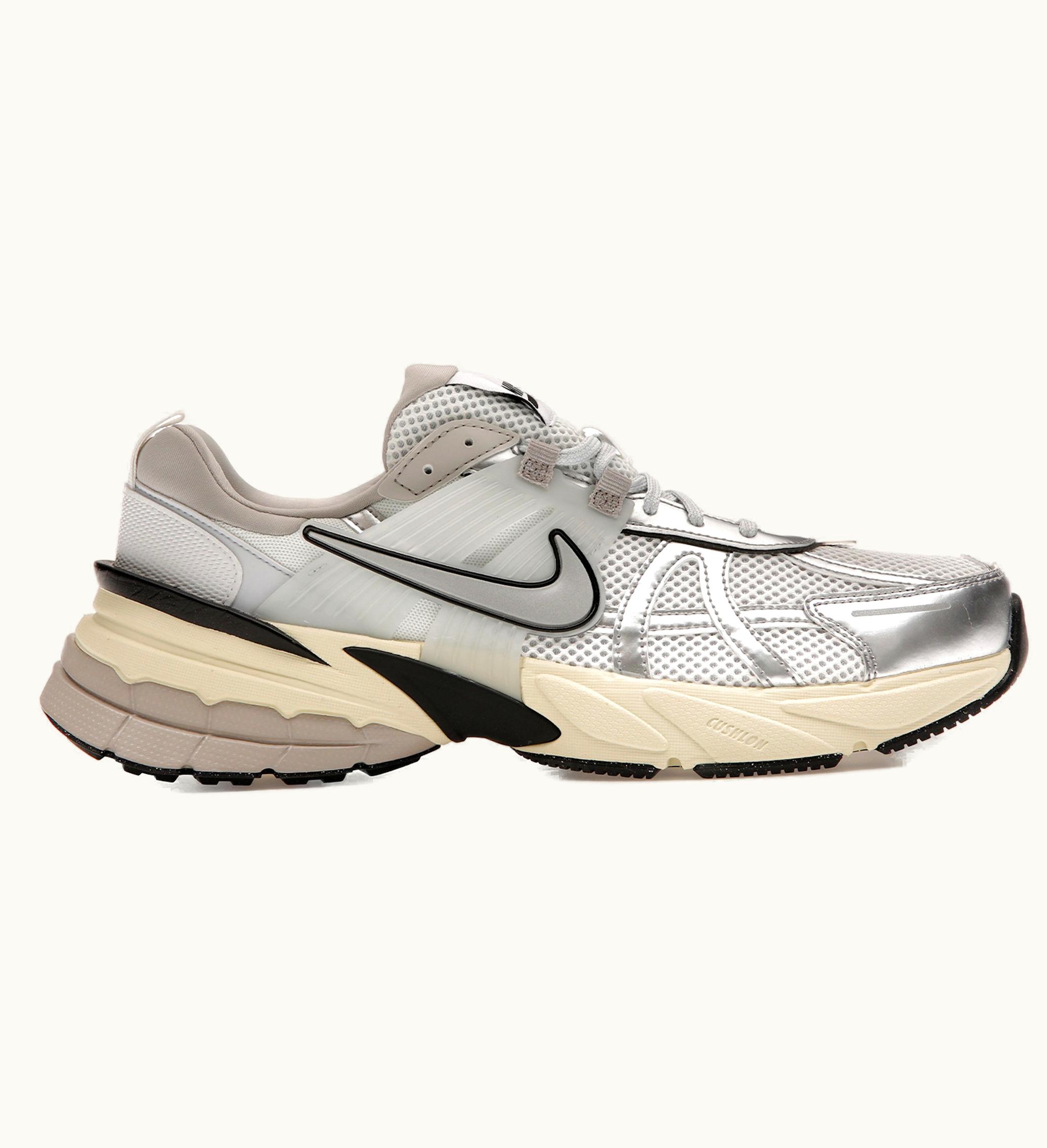 Nike Nike V2k Run Summit White Metallic Silver Womens