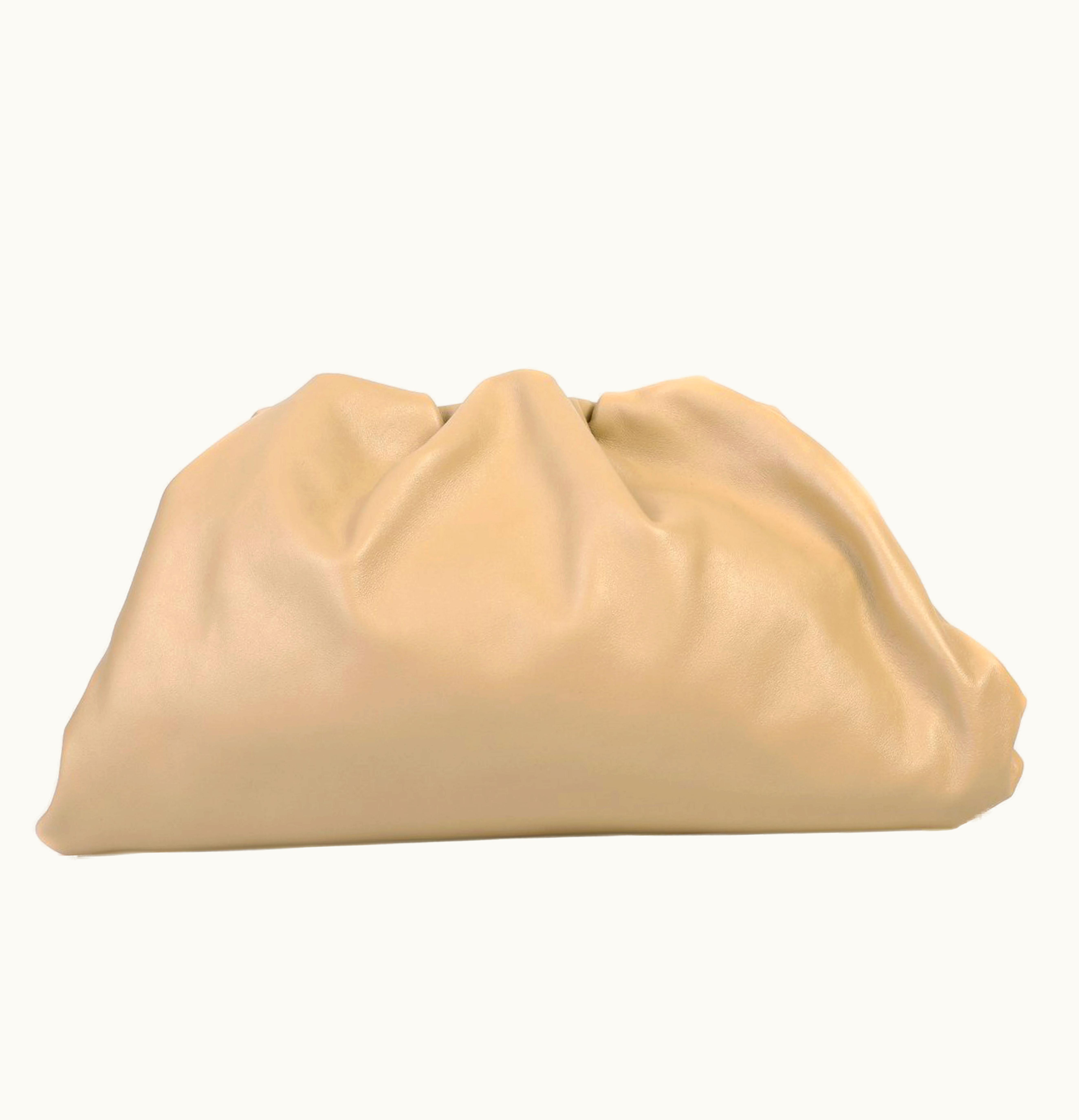 Bottega Veneta Bottega Veneta The Pouch Bag Beige