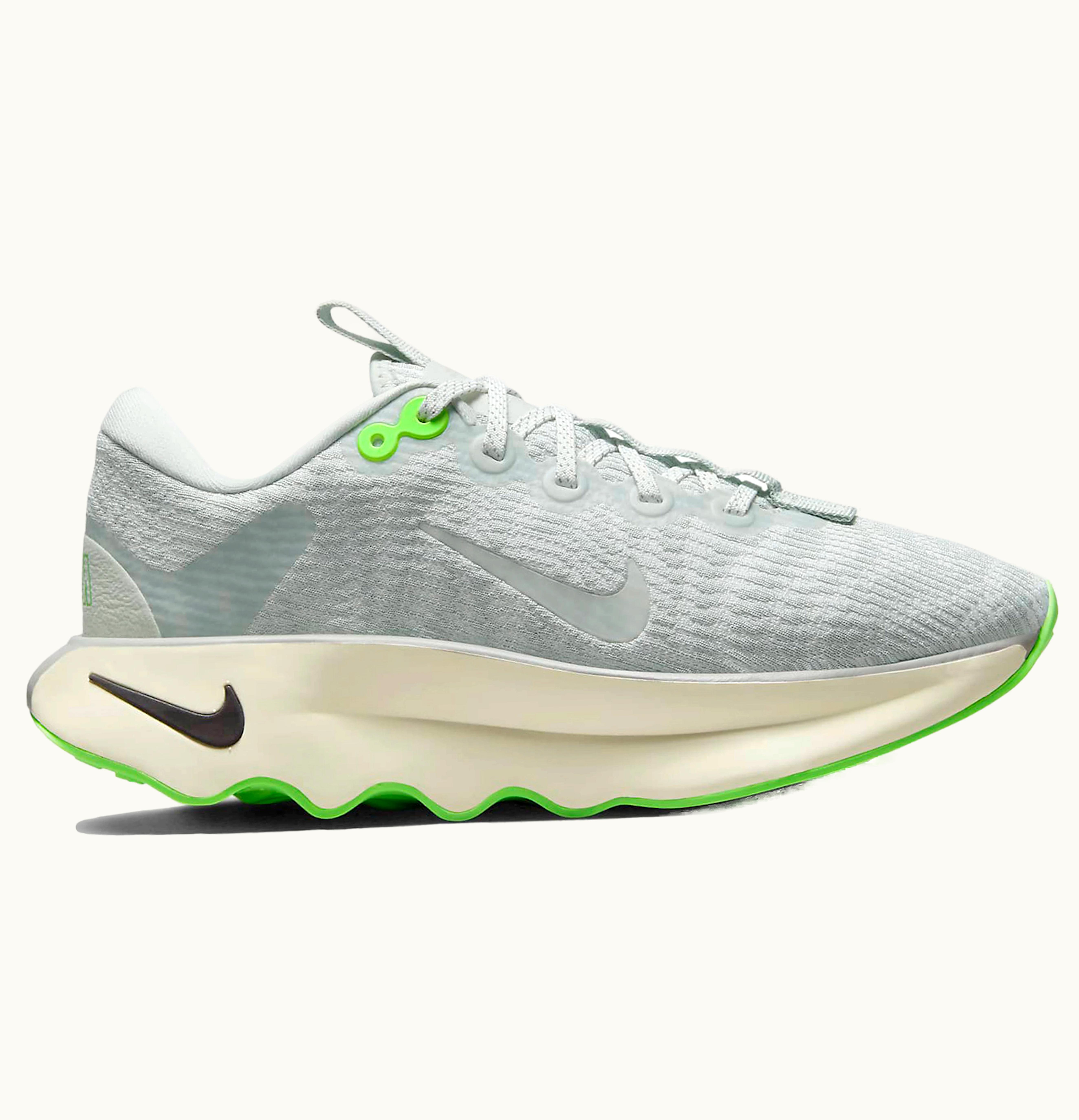 Nike Nike Motiva Light Silver Green Strike Womens