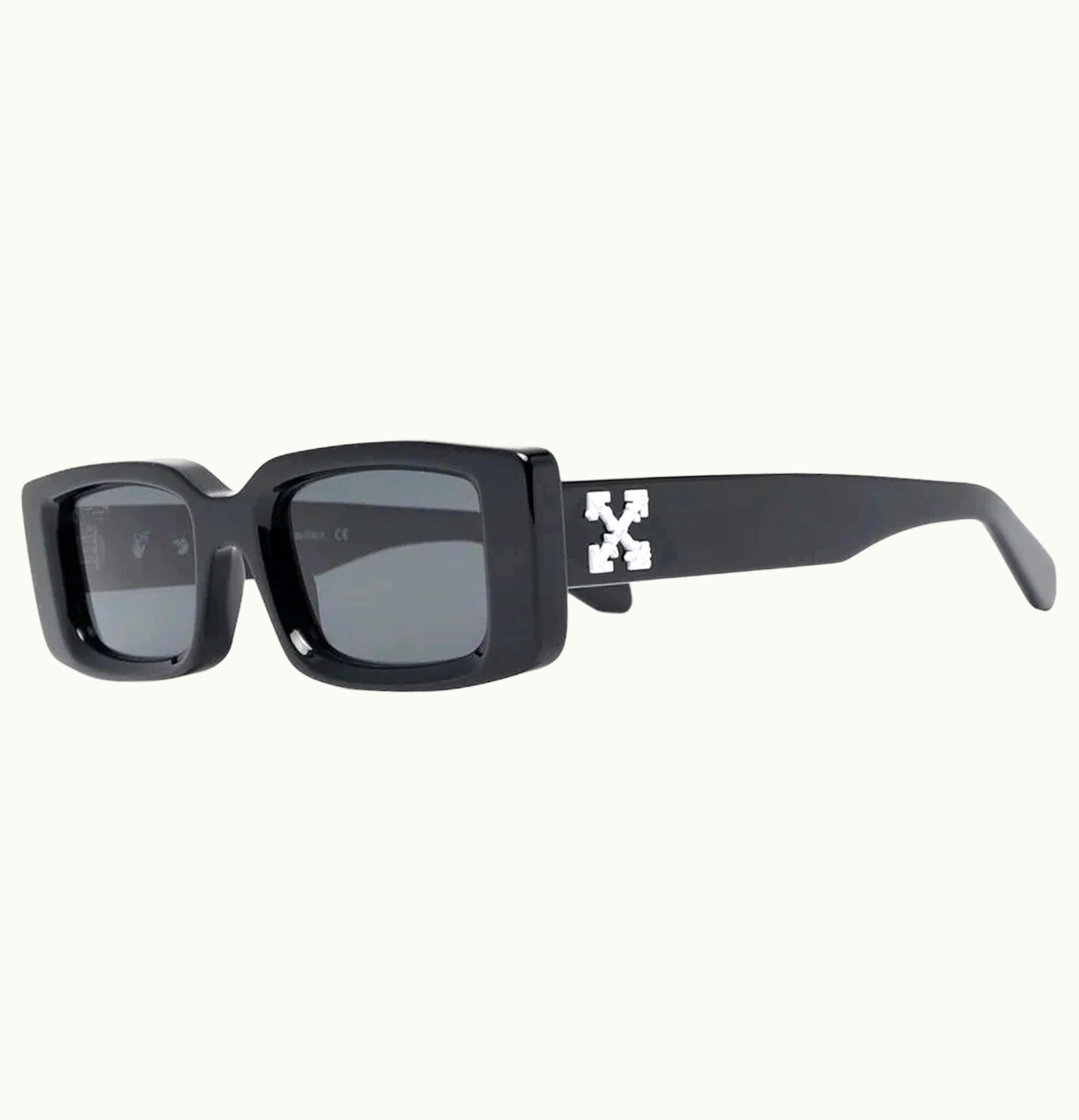 OFF-WHITE OFF WHITE Arthur Square Frame Sunglasses Black White SS22