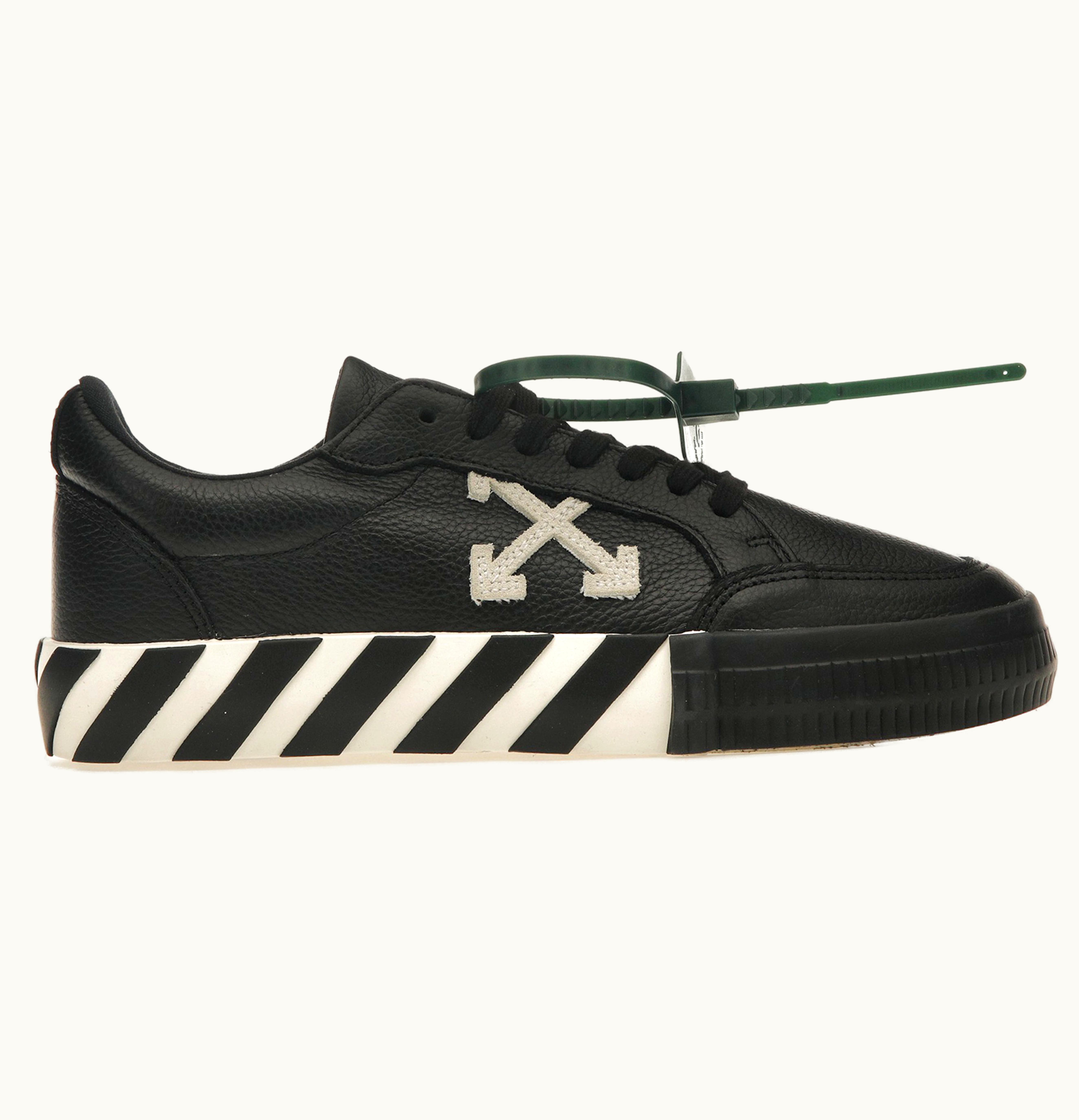 OFF-WHITE OFF-WHITE Low Vulcanized Leather Black White W