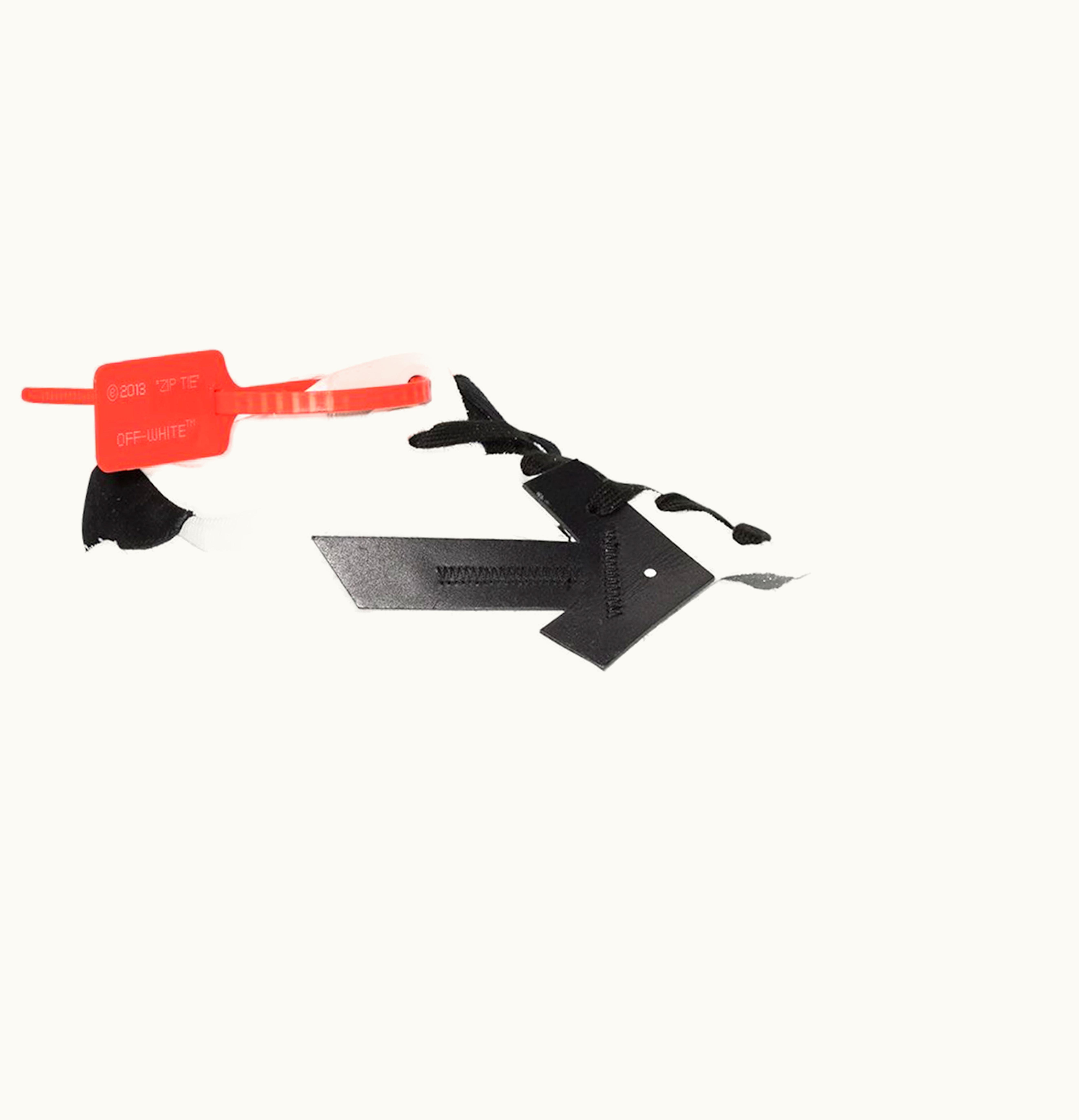 OFF-WHITE OFF-WHITE Off Court 30 White Black SS21