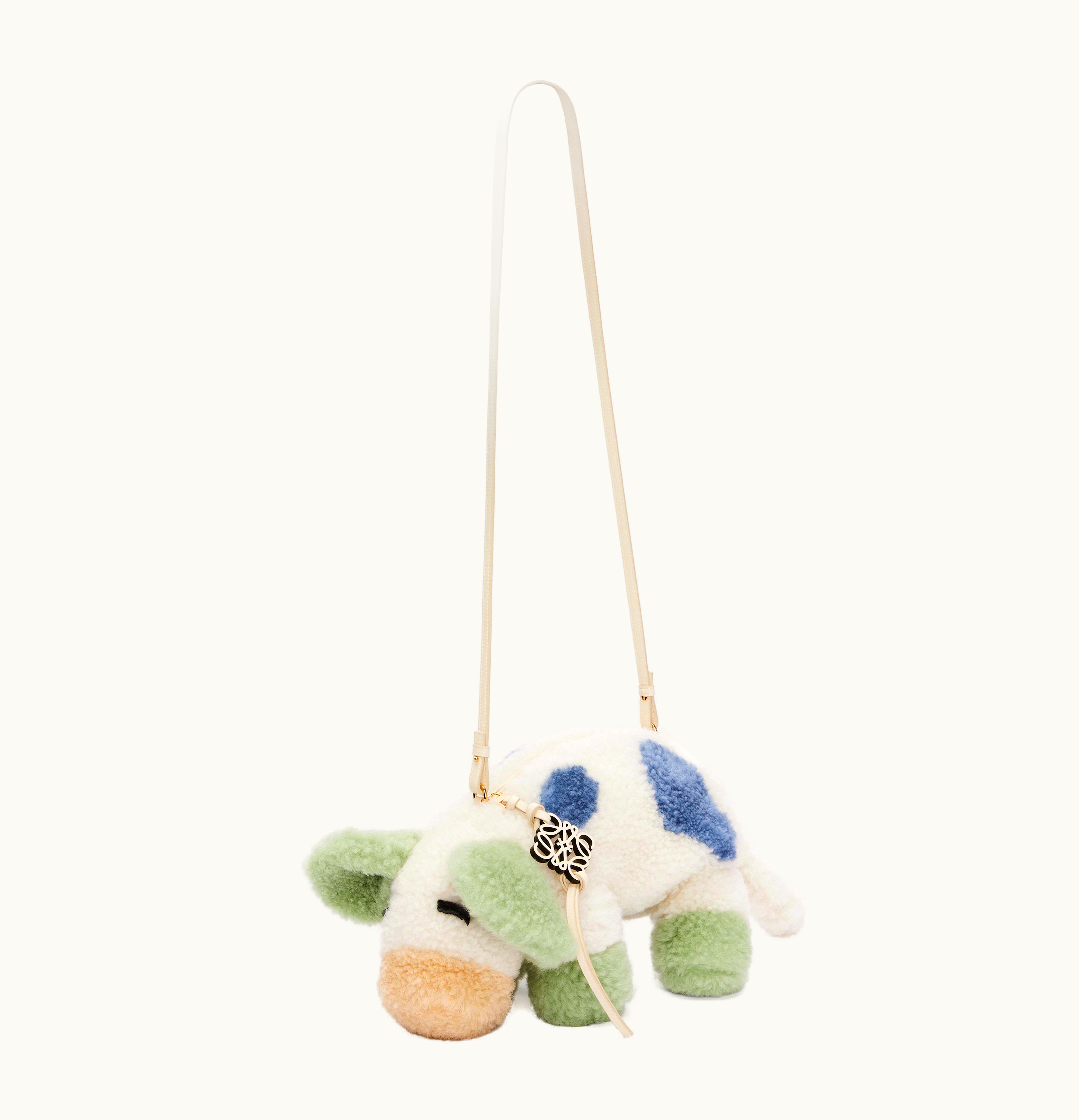 LOEWE Loewe X Howls Cow Bag In Shearling White