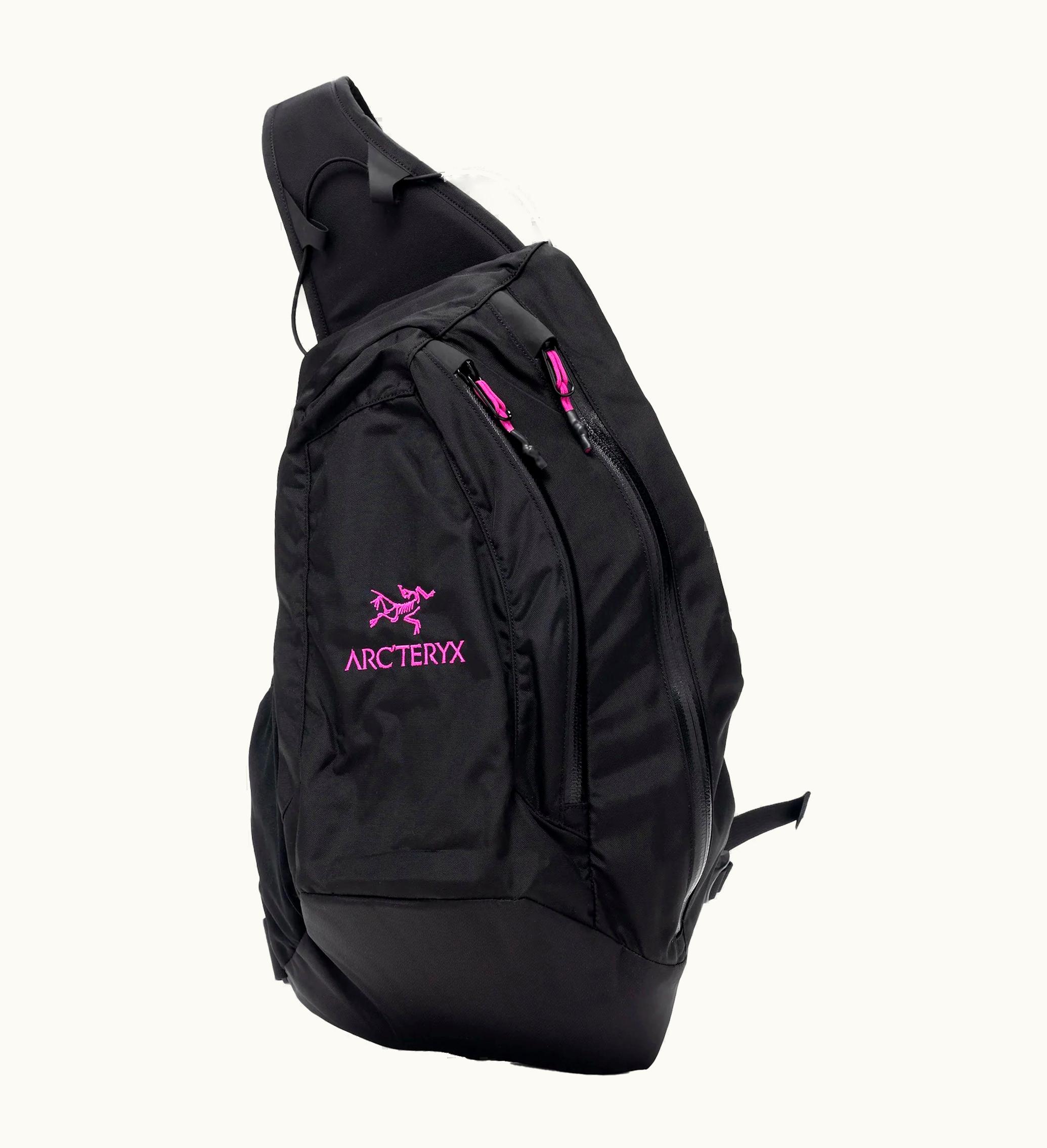 Arc'teryx Arc'teryx Arcteryx Quiver Crossbody Pack Black Ultraviolet