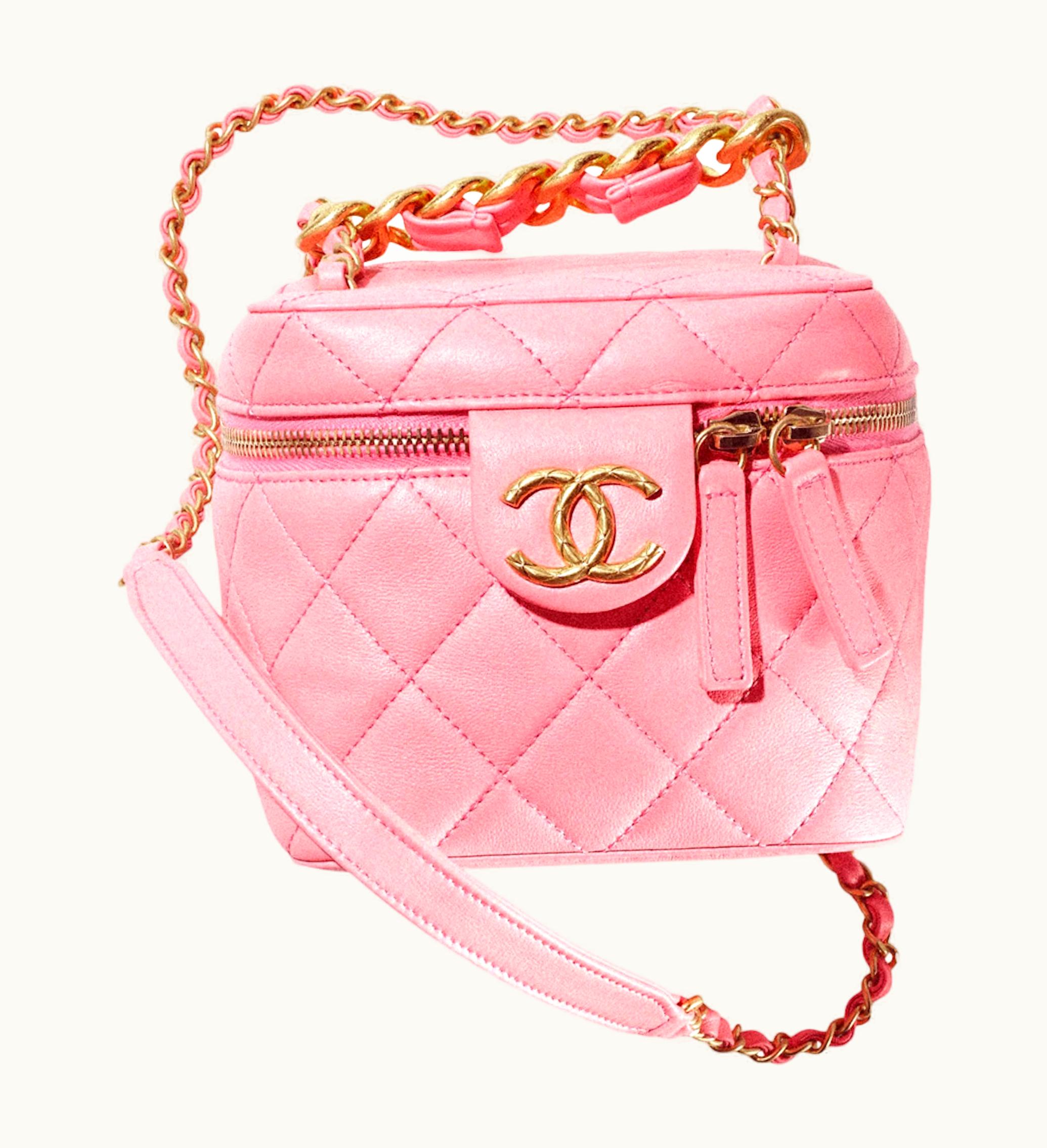 Chanel Vanity Case Small 22s Lambskin Pink