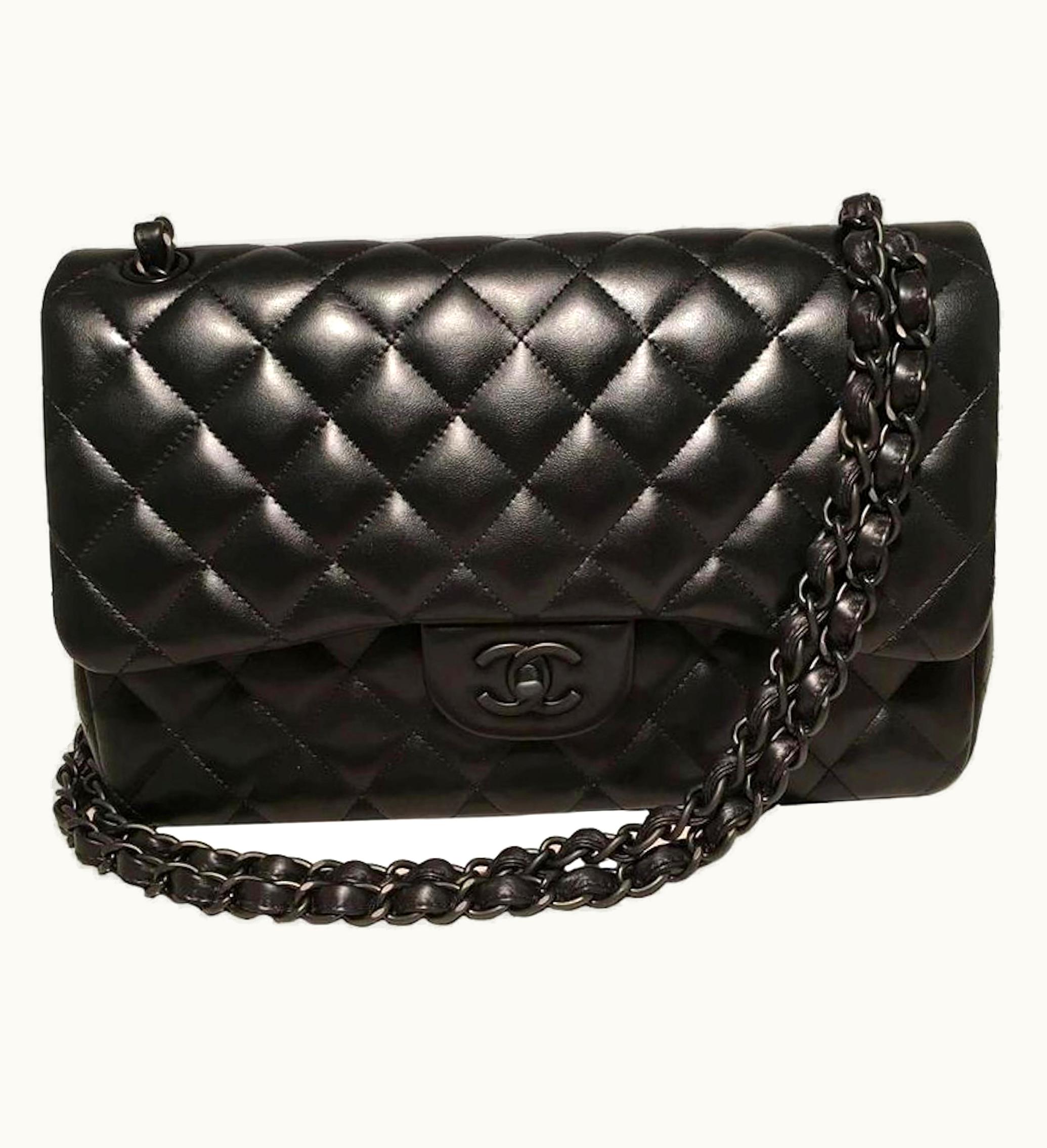 Chanel Classic Double Flap Quilted Lambskin 255 Jumbo So Black
