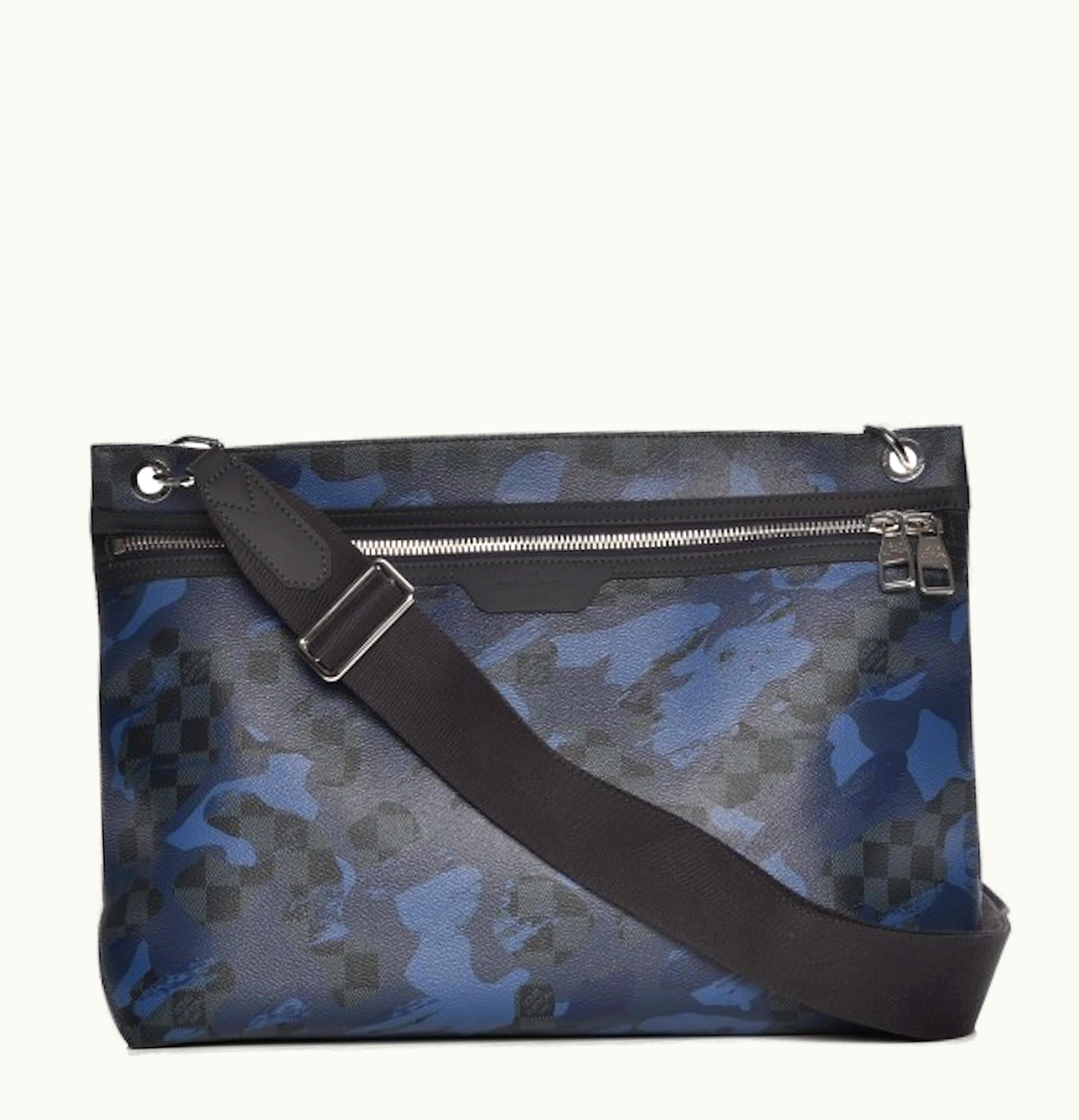 Louis Vuitton Louis Vuitton Messenger Hunter Damier Cobalt Camouflage Canvas Bleu