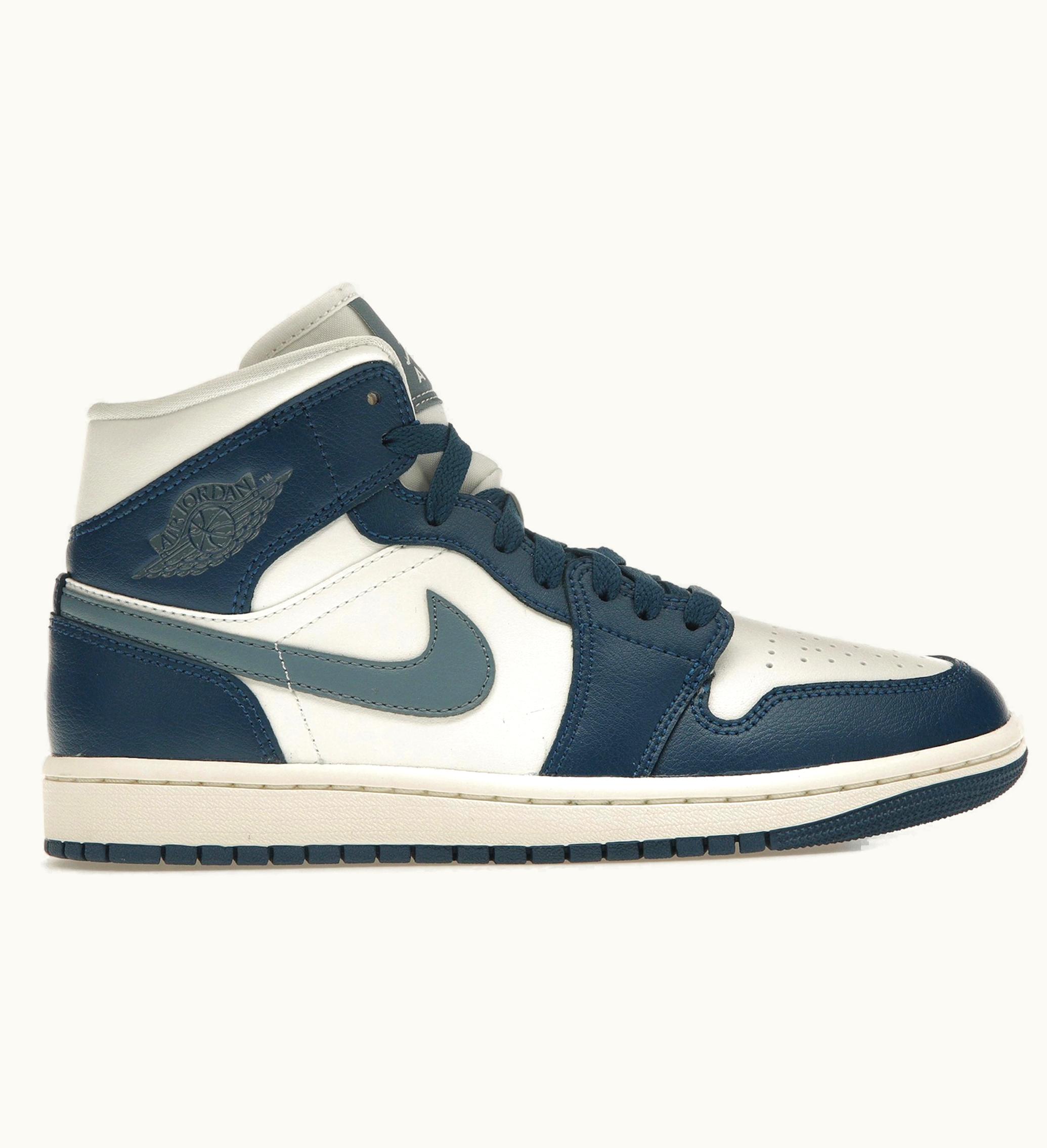 Jordan Air Jordan 1 Mid French Blue Womens