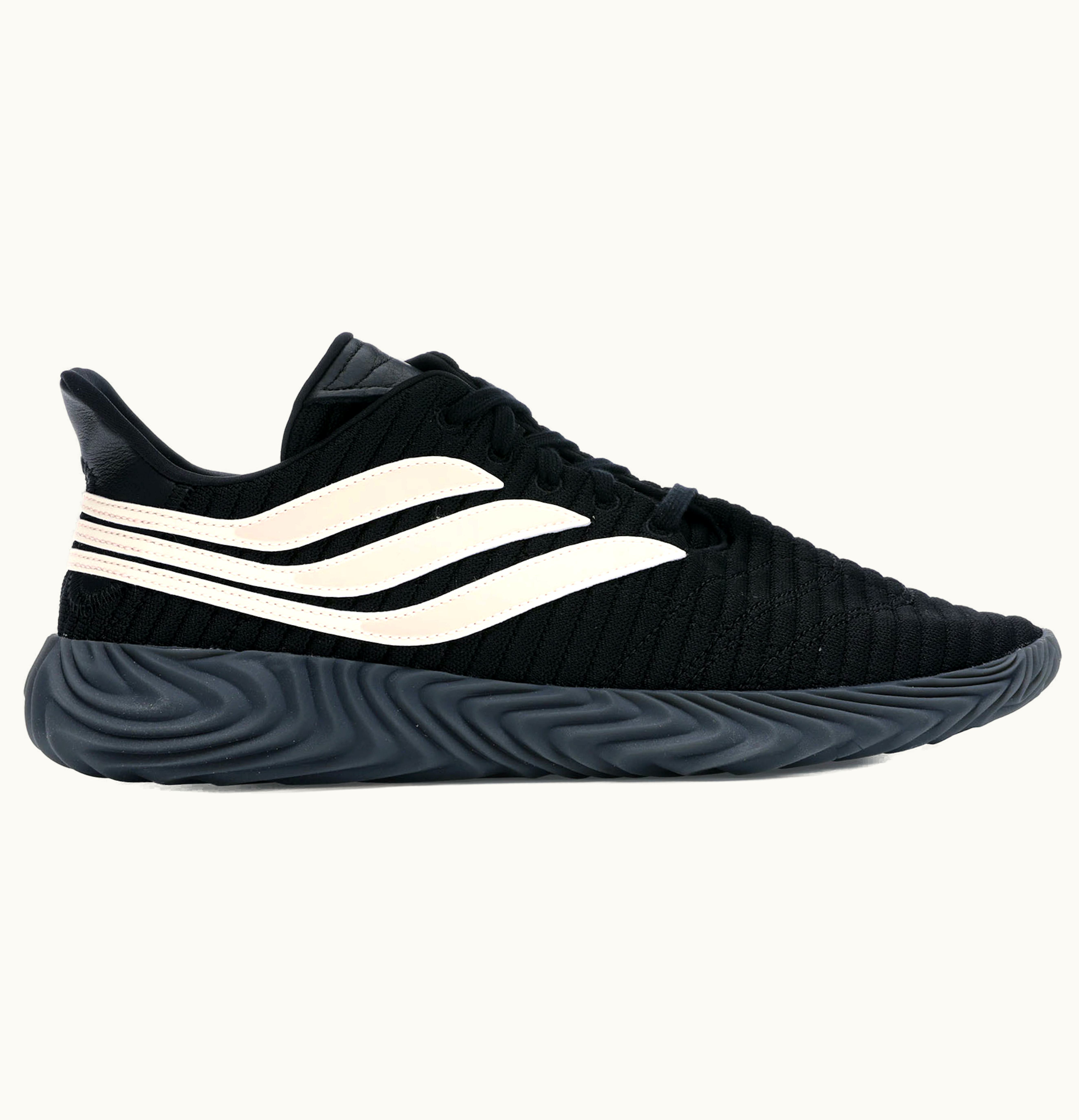 Adidas adidas Sobakov Core Black Chalk Coral
