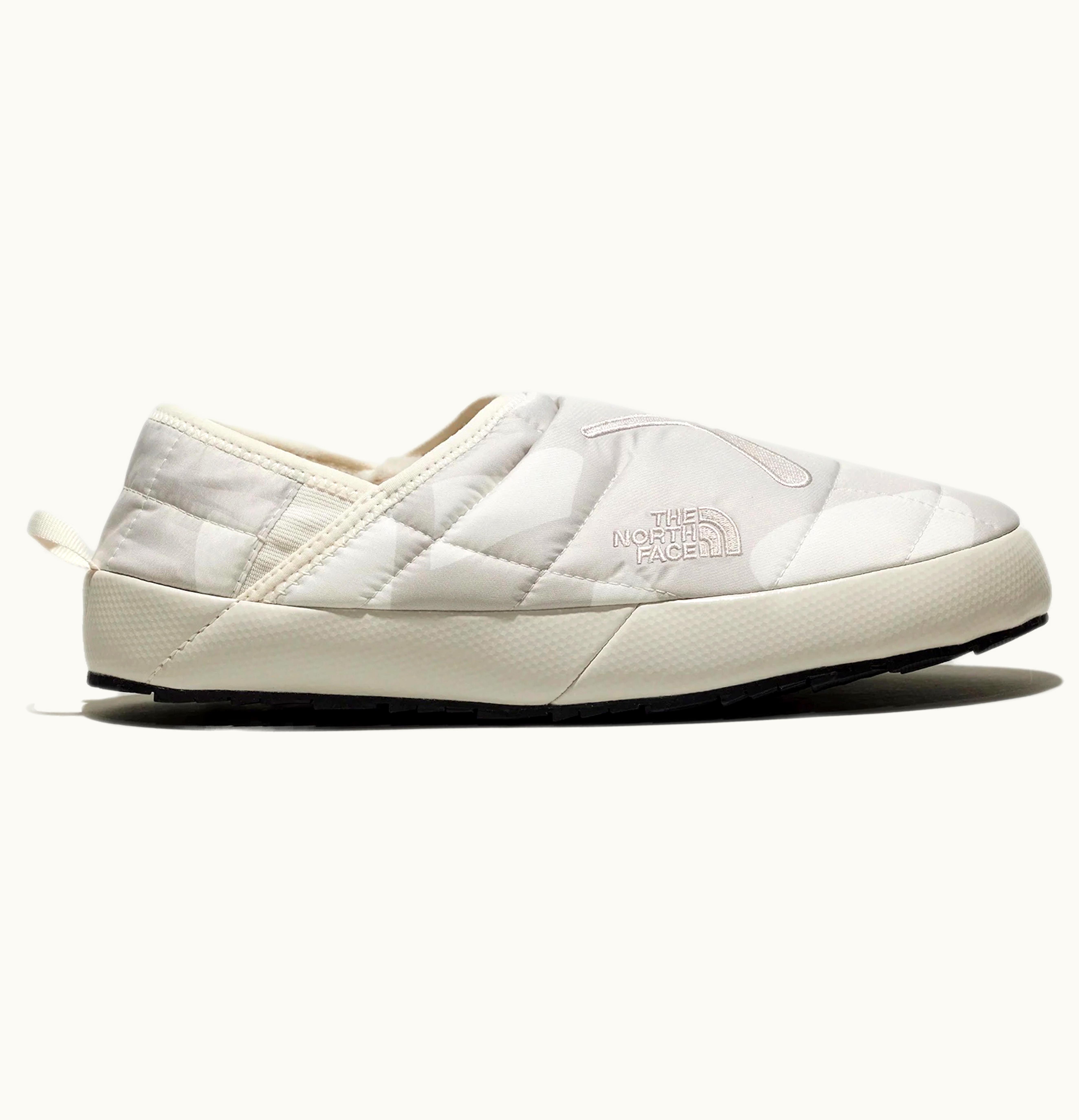 The North Face The North Face Thermoball Traction Mule V Kaws Moonlight Ivory Print