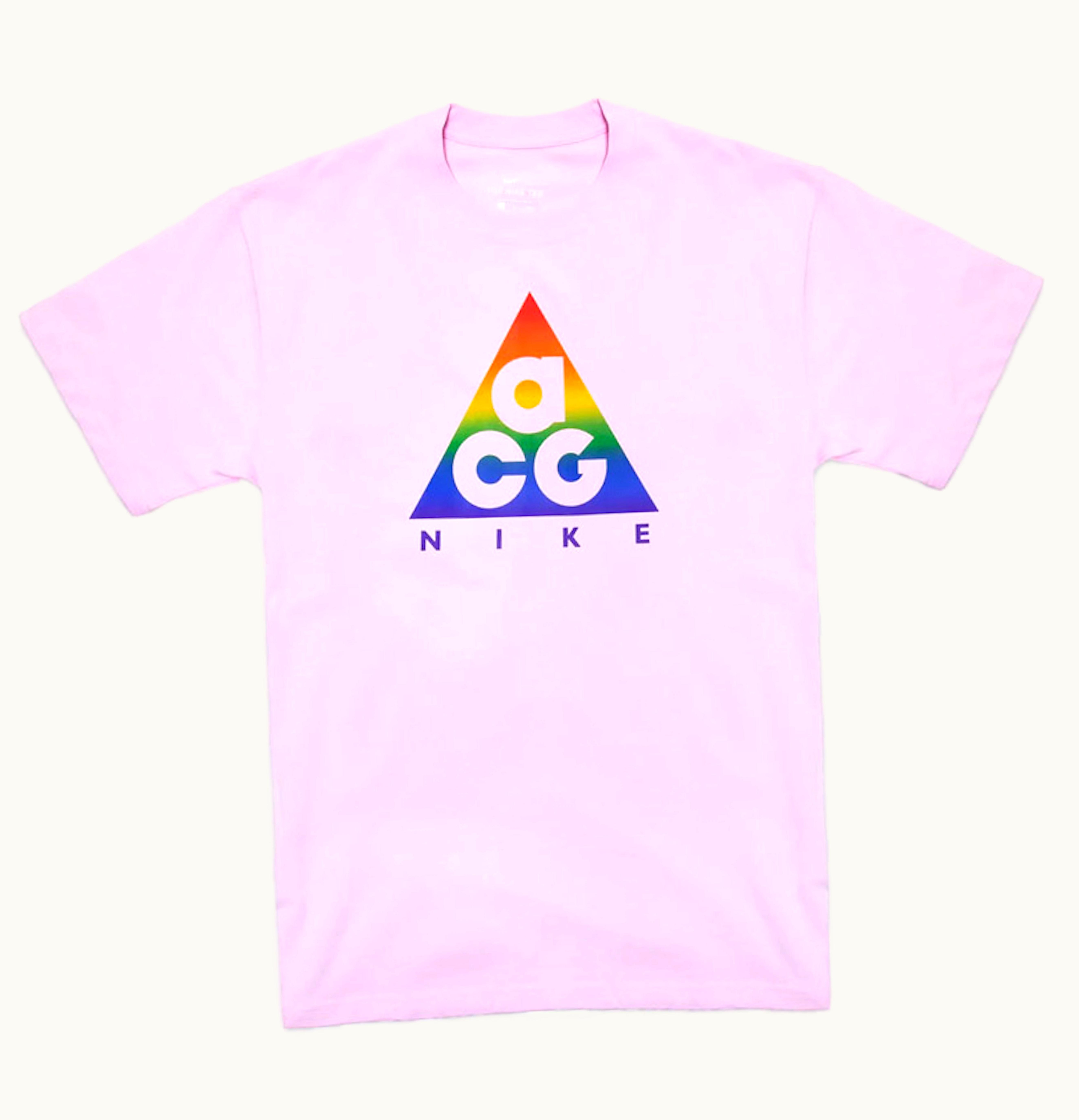 Nike Nike Sportswear Agc Betrue T Shirt Pink