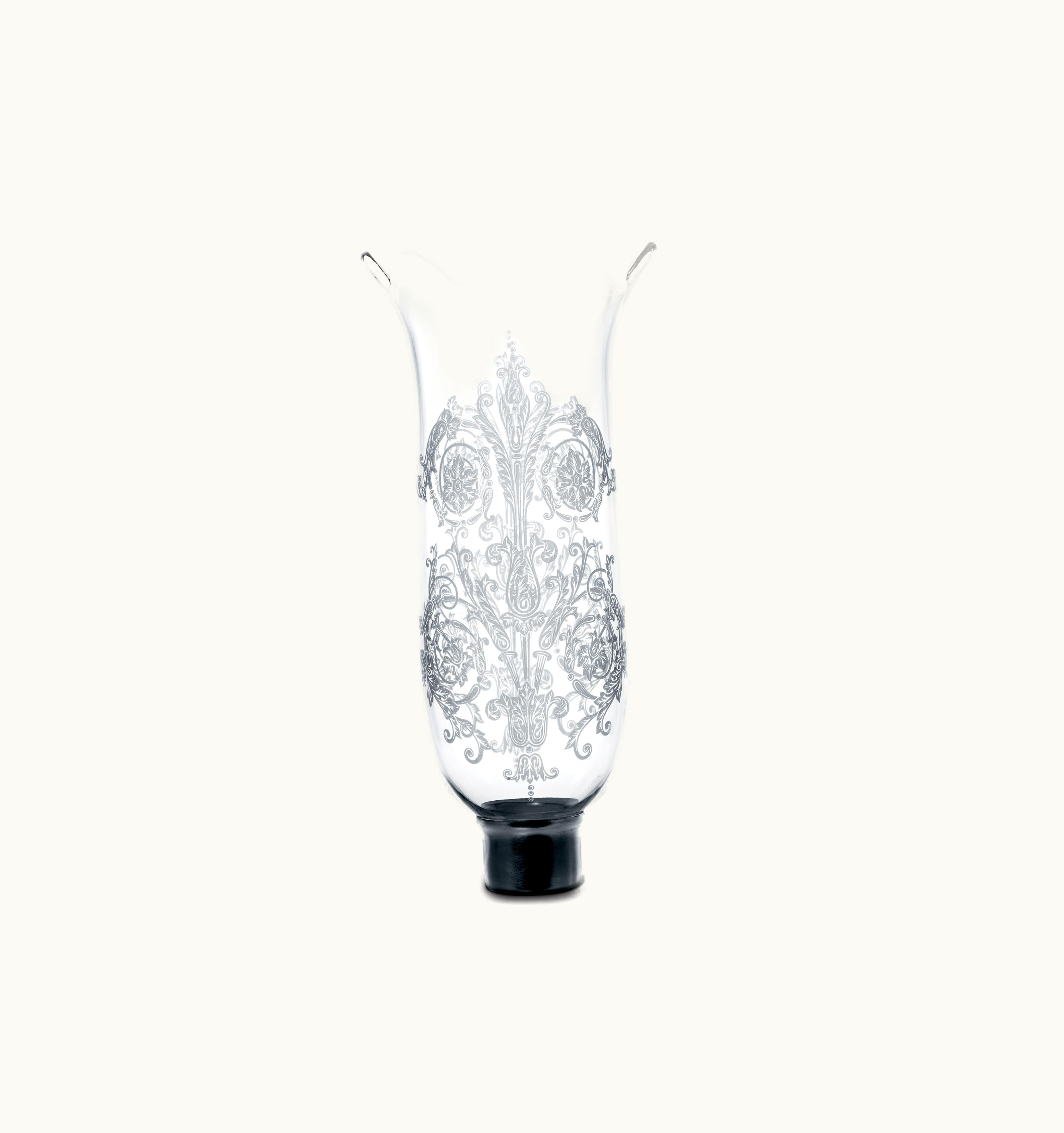 Baccarat Baccarat Tulip Hurricane Shade Scalloped Top Acanthus Clear