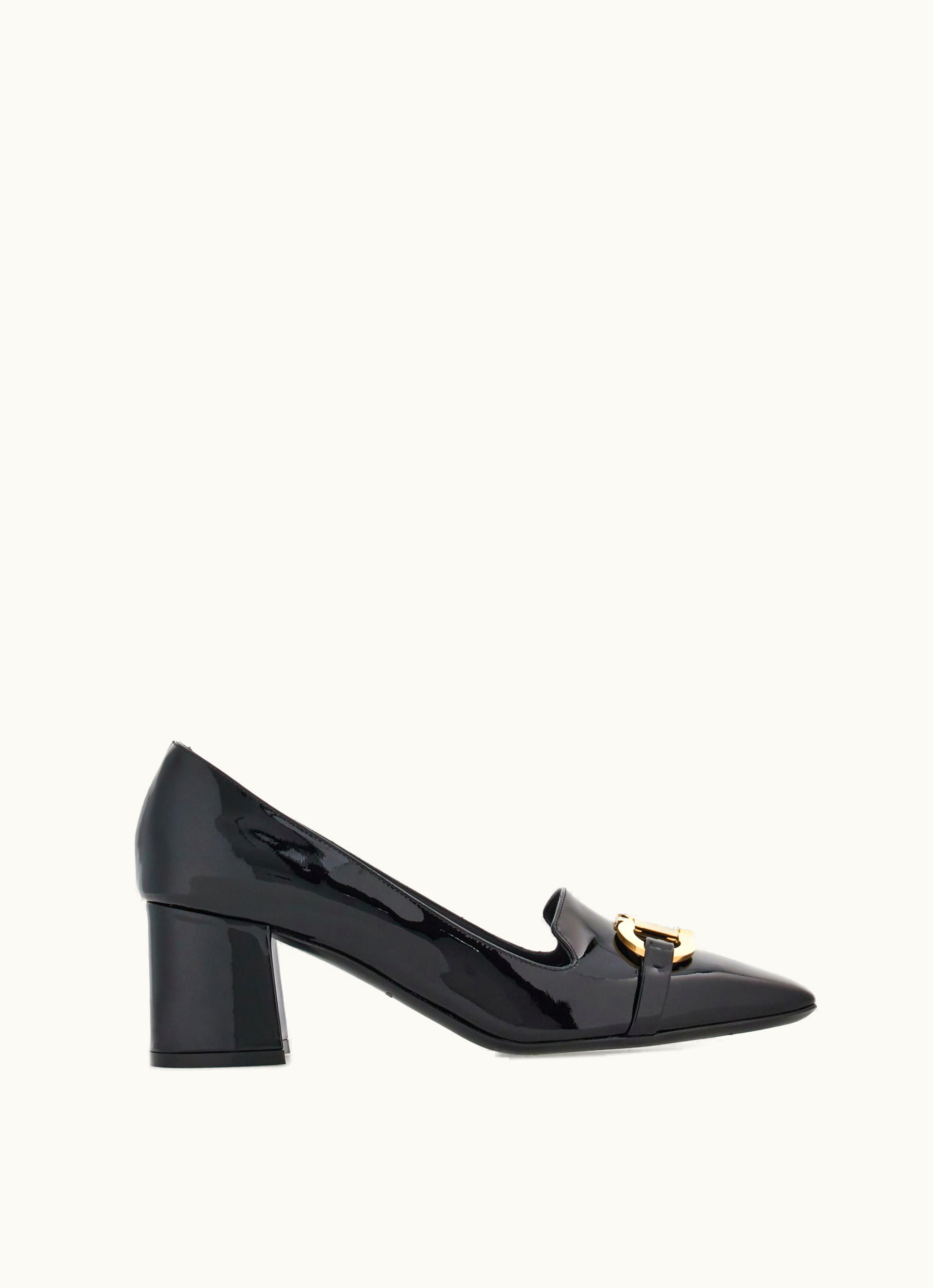 Ferragamo Ferragamo Pump With Gancini Ornament Black