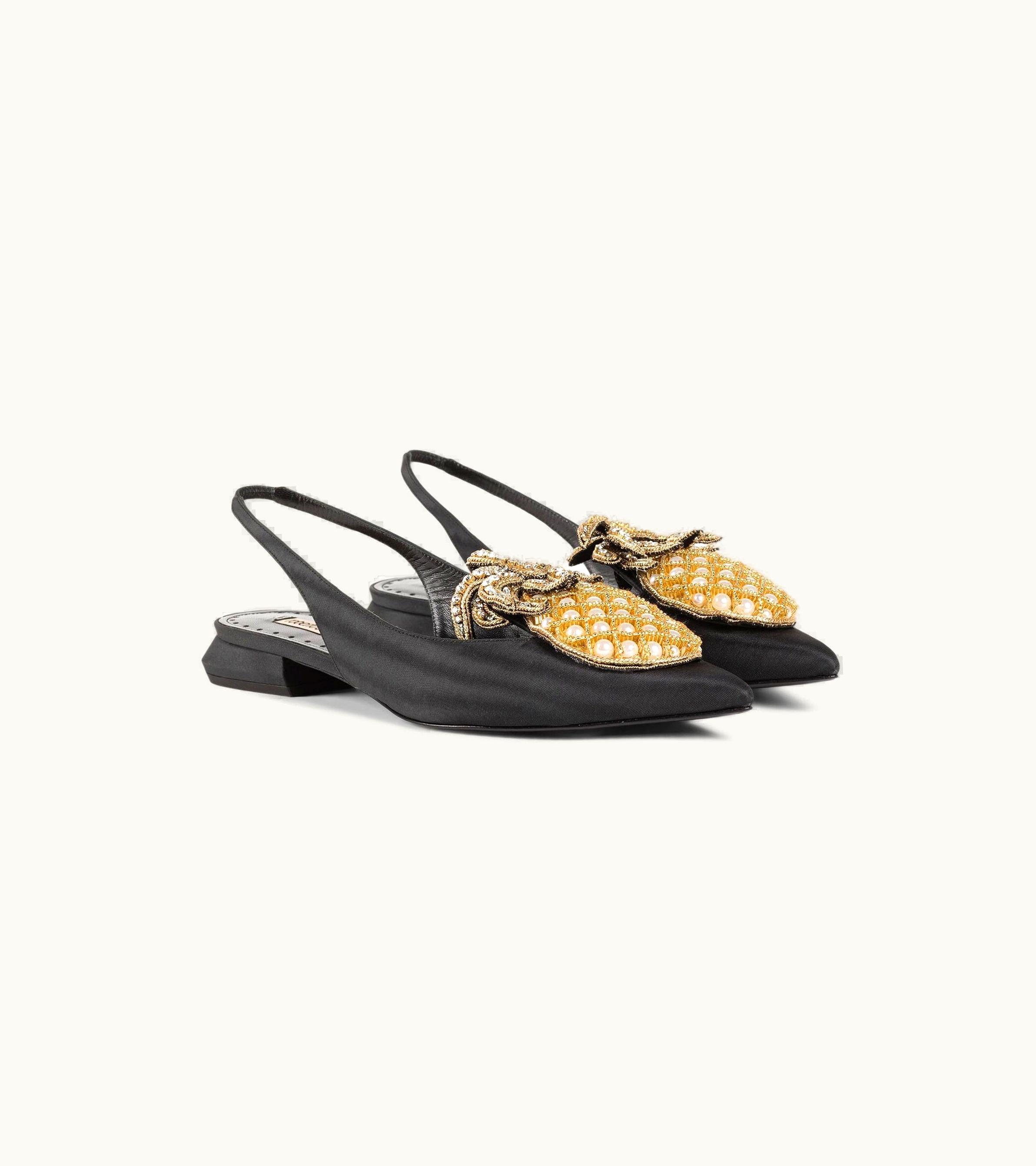 Roberto Cavalli Roberto Cavalli Le Pettegole Pineapple-Embellished Slingback Pumps Black