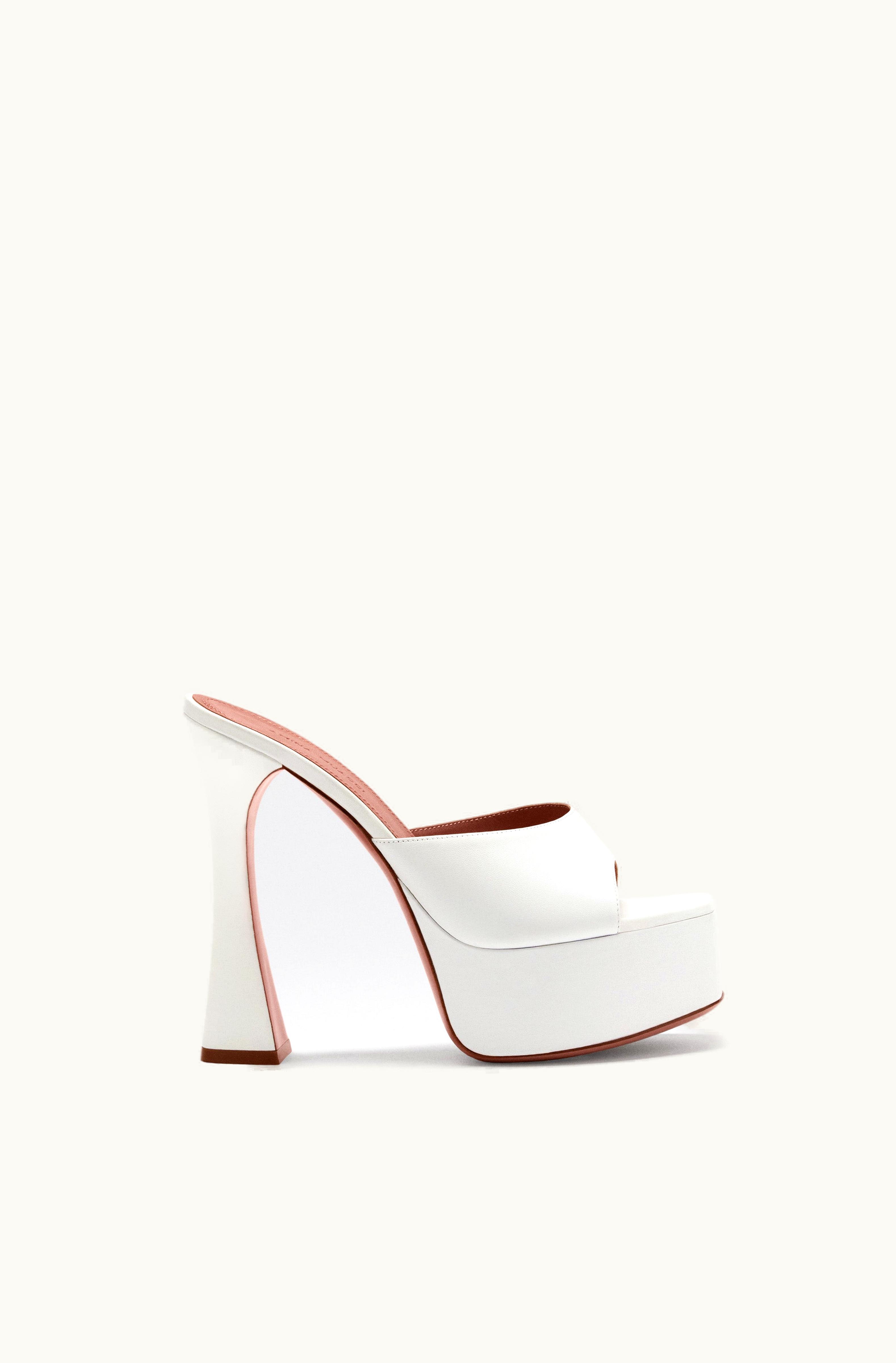 Amina Muaddi Amina Muaddi Dalida Plateau Slipper White Nappa