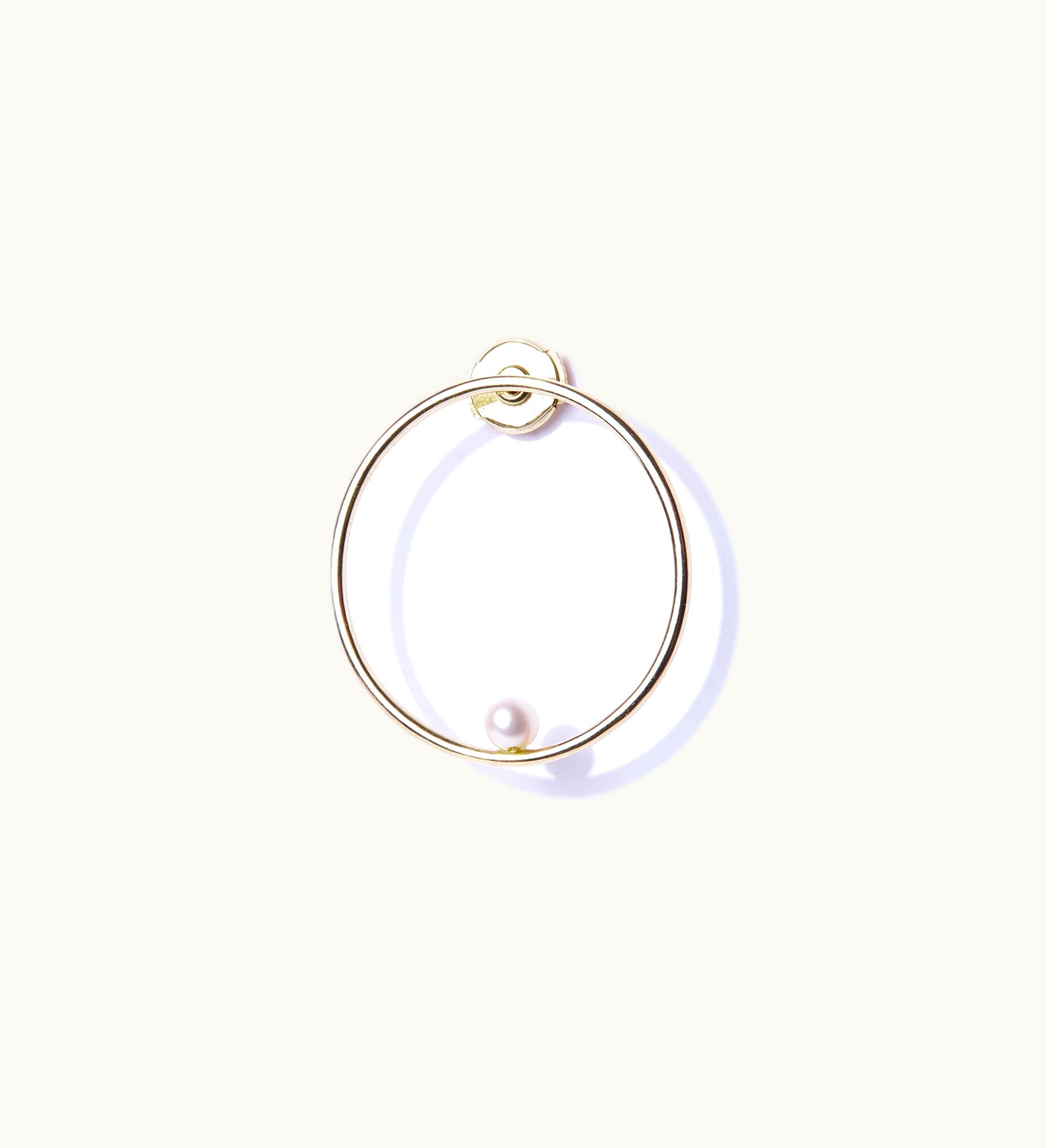 Anissa Kermiche Anissa Kermiche Rond Leger Perlé Earring