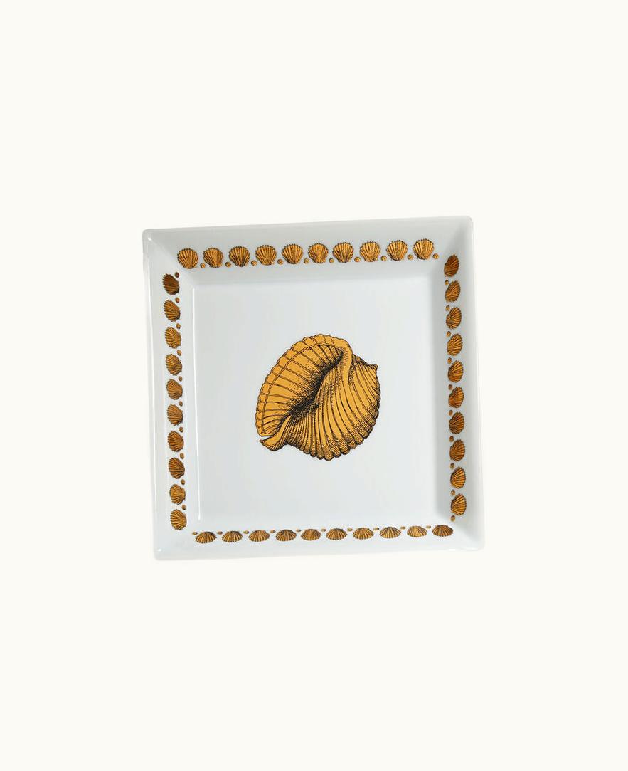 Fornasetti Fornasetti Square Plate Giro Di Conchiglie In White / Black / Gold