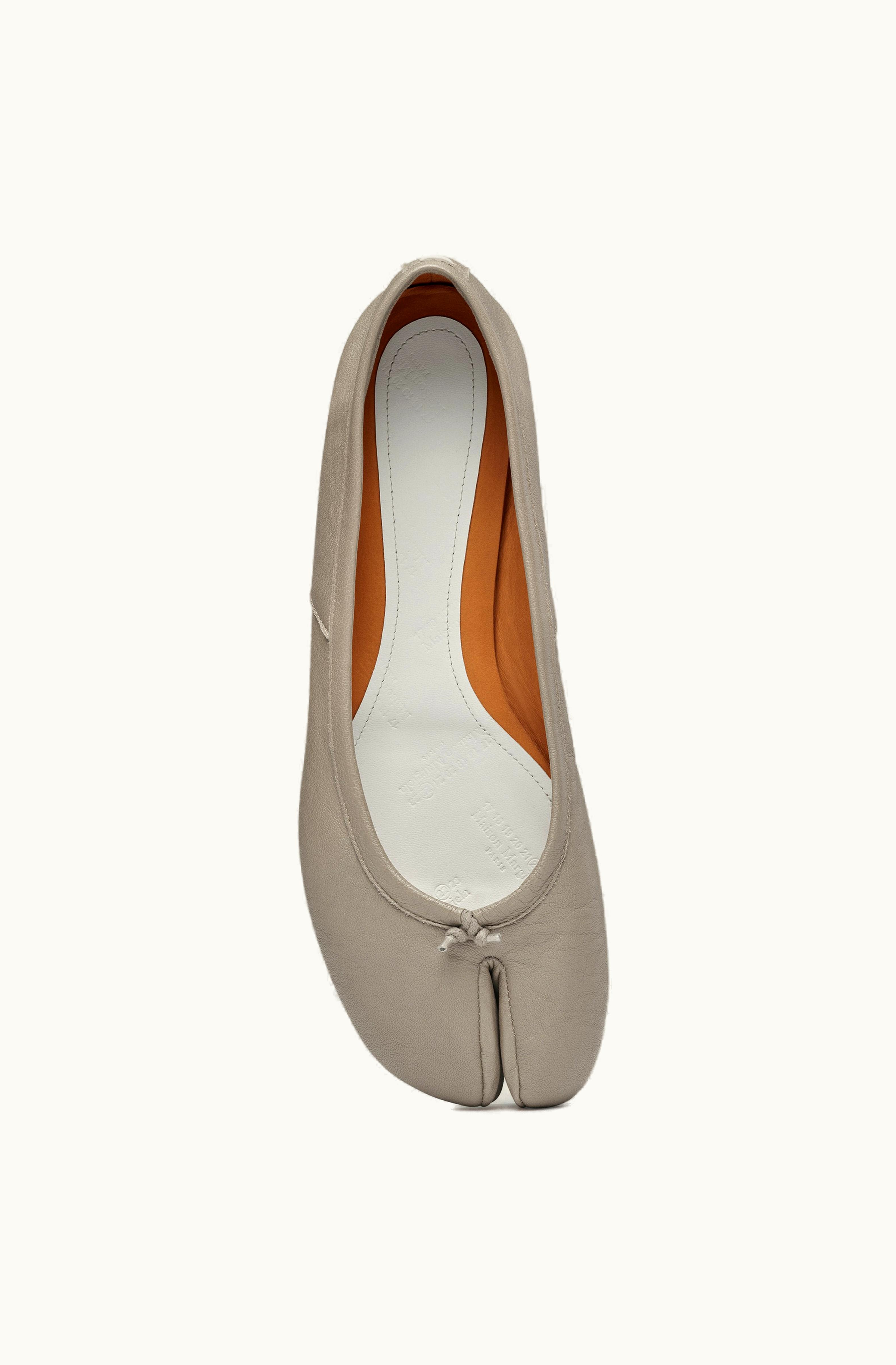 Maison Margiela Maison Margiela Tabi Nappa Leather Ballerinas Grey