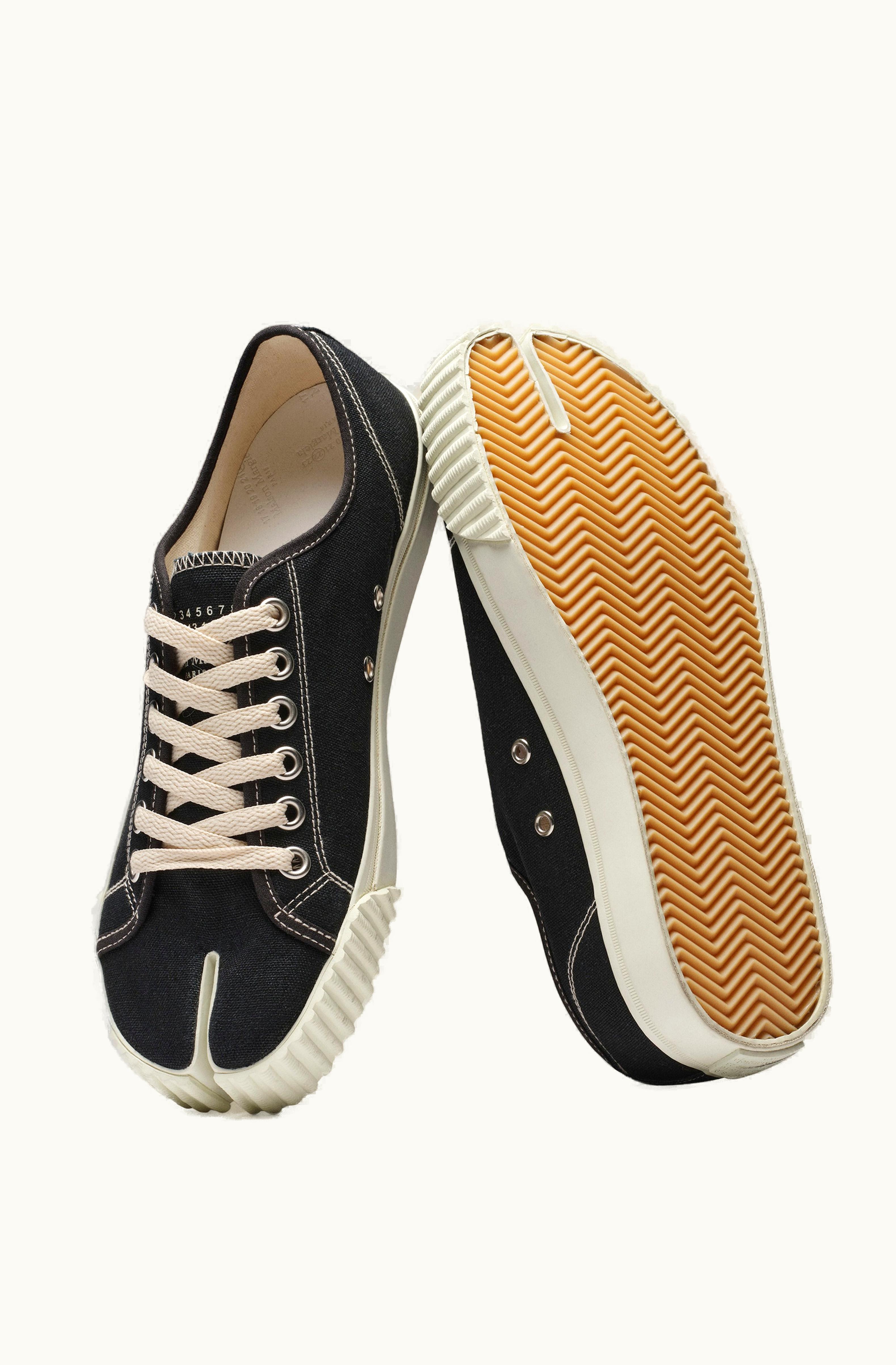 Maison Margiela Maison Margiela Tabi Sneakers White Black And White