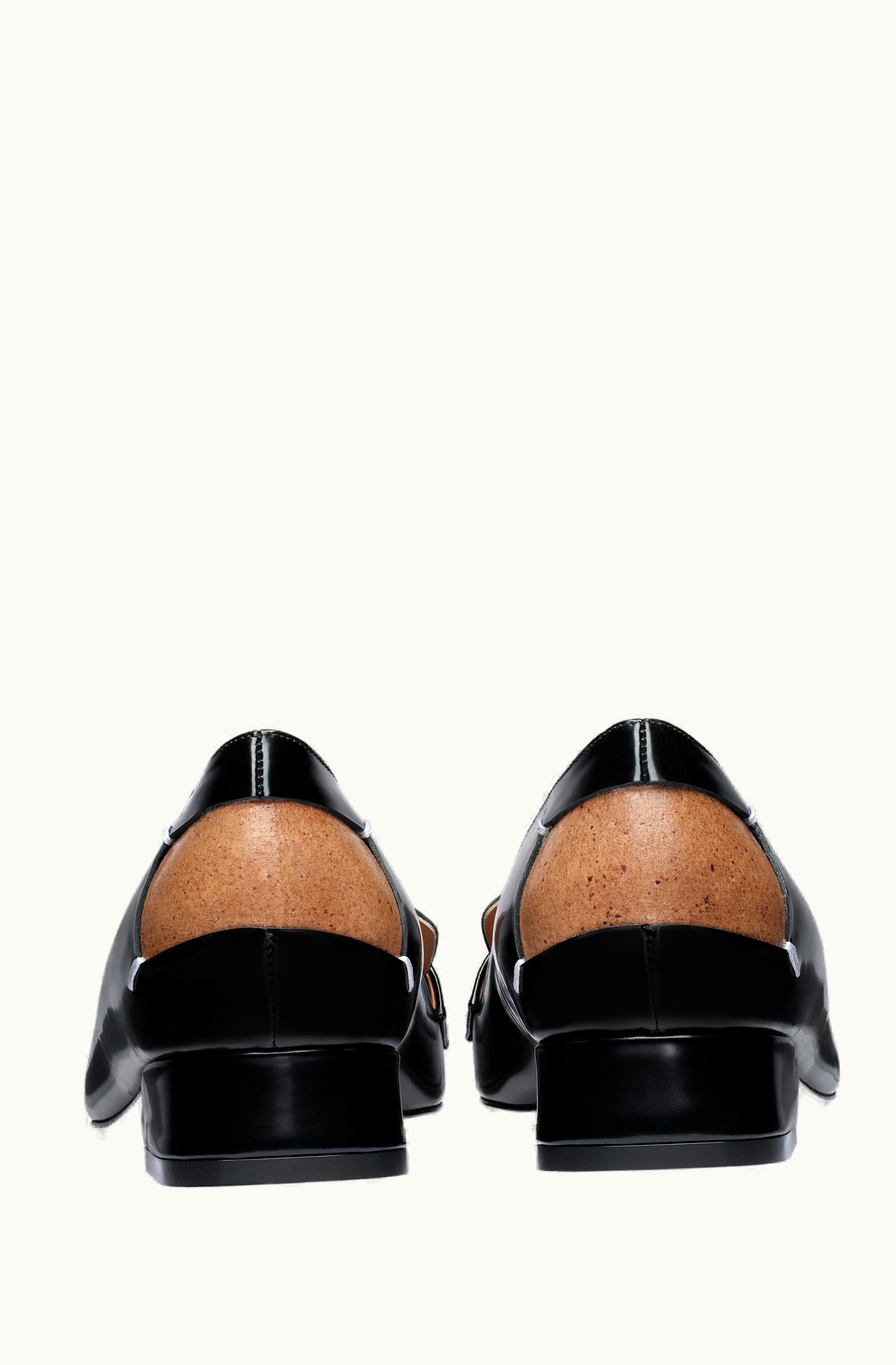 Maison Margiela Maison Margiela 4 Stitches Decortiques Loafers Low Black