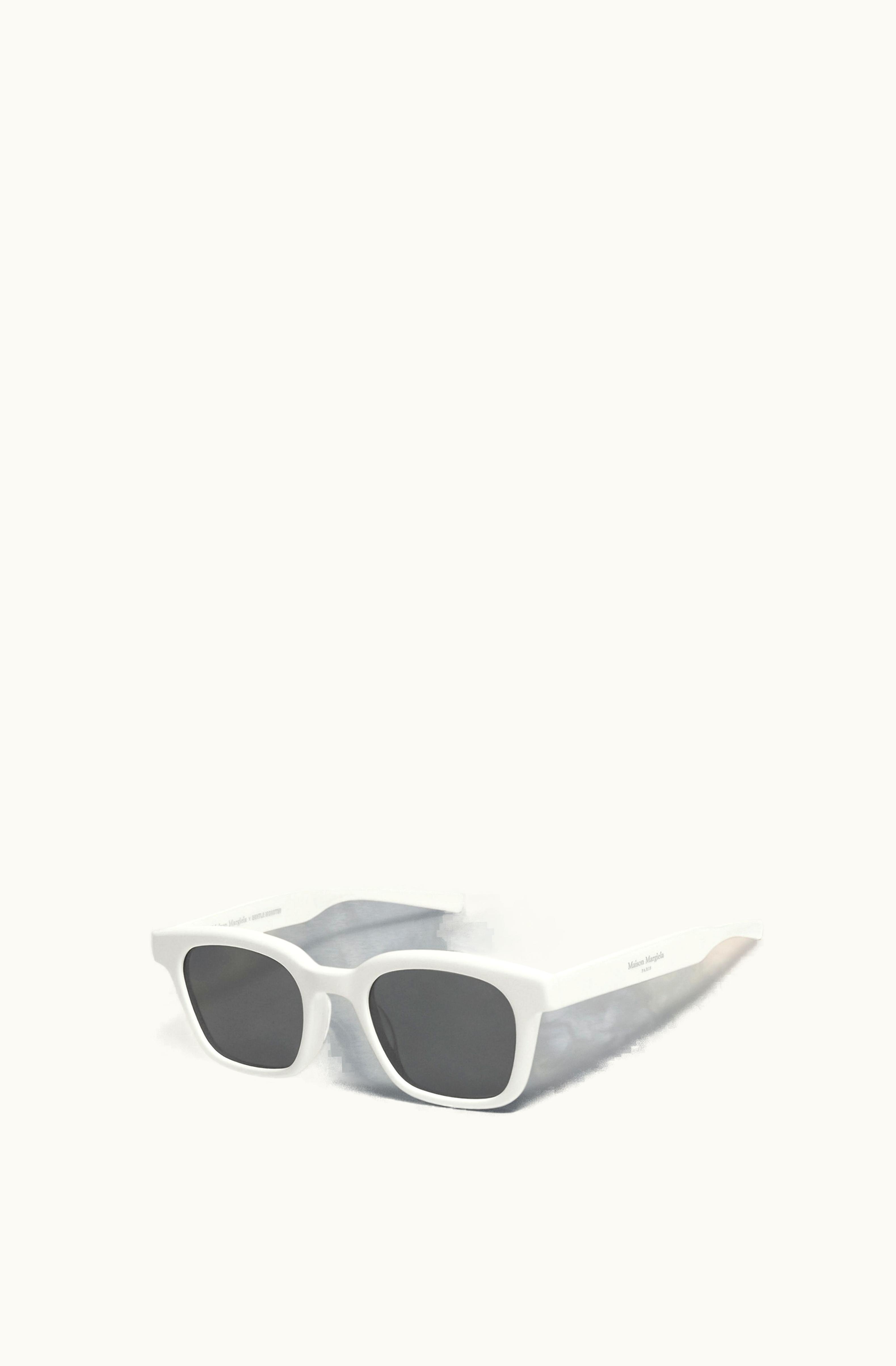 Maison Margiela Maison Margiela MM X Gentle Monster MM006 White