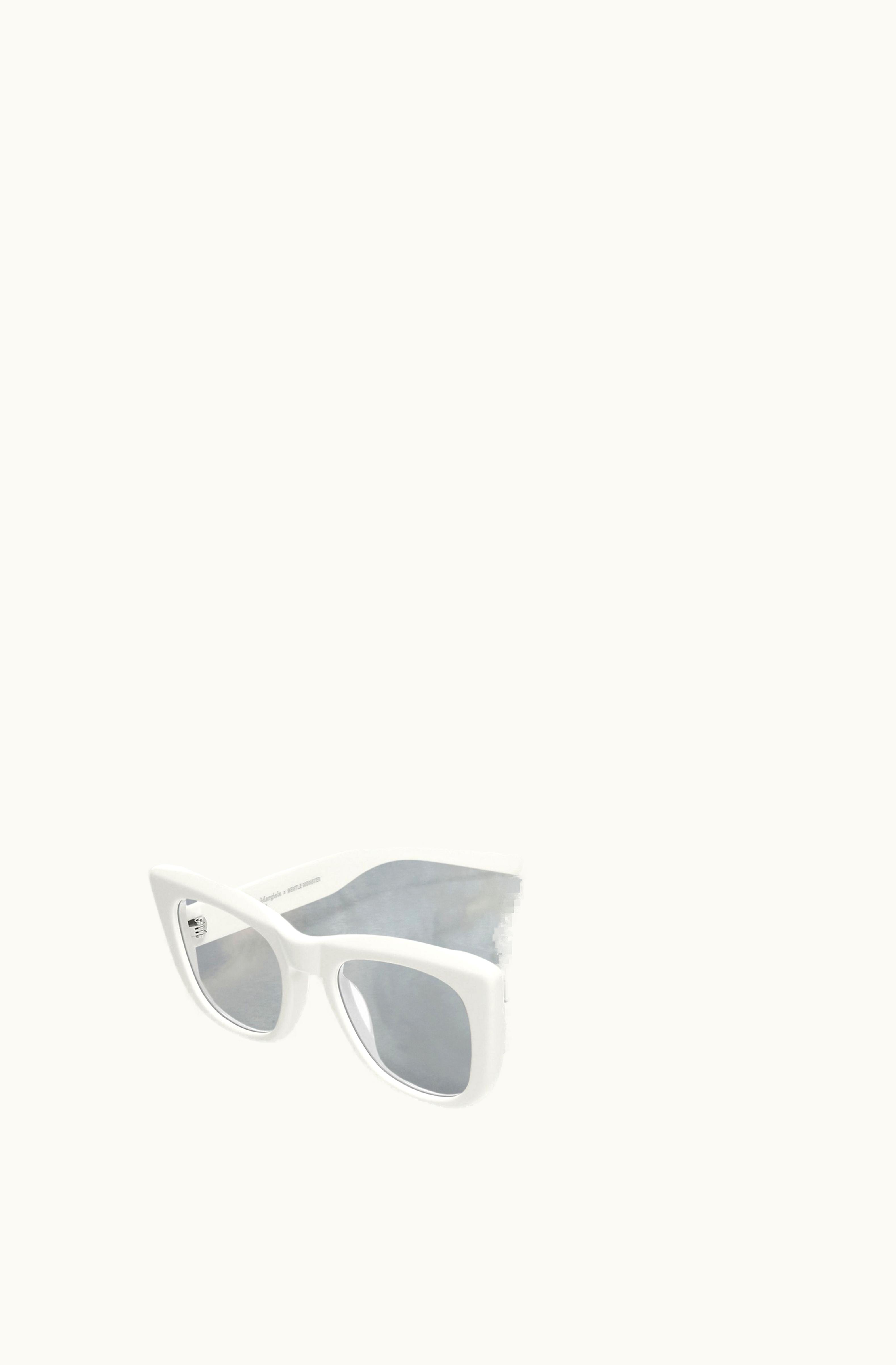Maison Margiela Maison Margiela MM X Gentle Monster MM008 White Cat-Eye Glasses